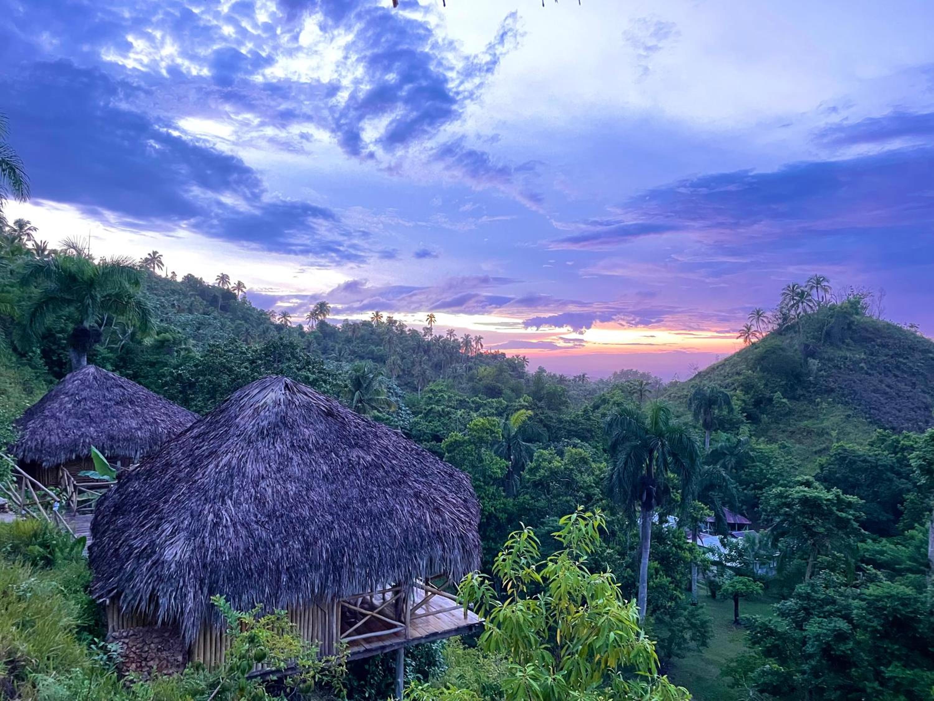 Hotel Rancho Romana Treehouse F04 - Image 1