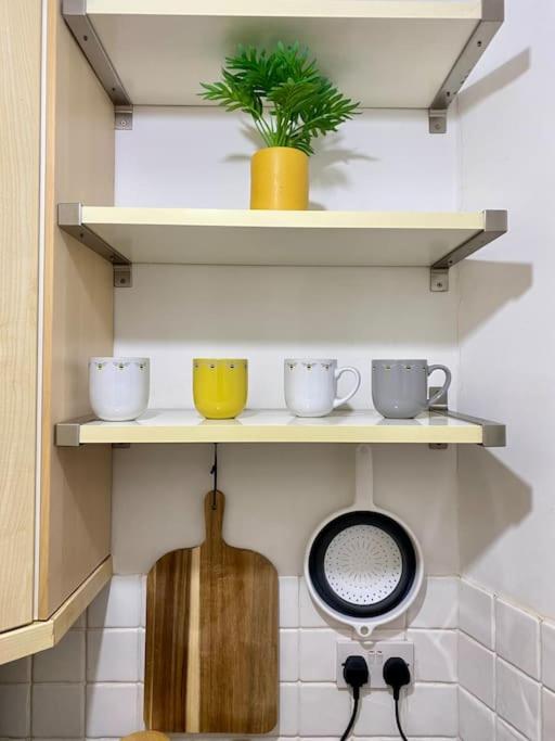Spacious studio, 5 mins to Victoria station, Central London