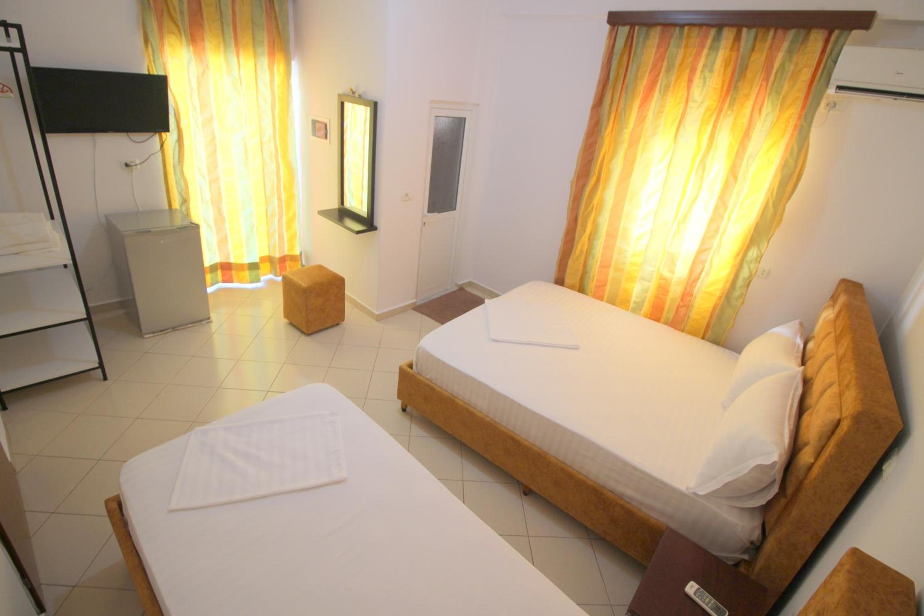 Lengu Holidays Houses