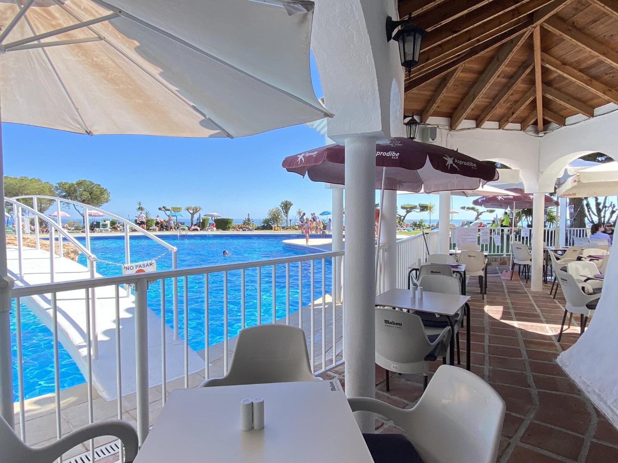 Hibiscos Seaview Terrace by Casasol