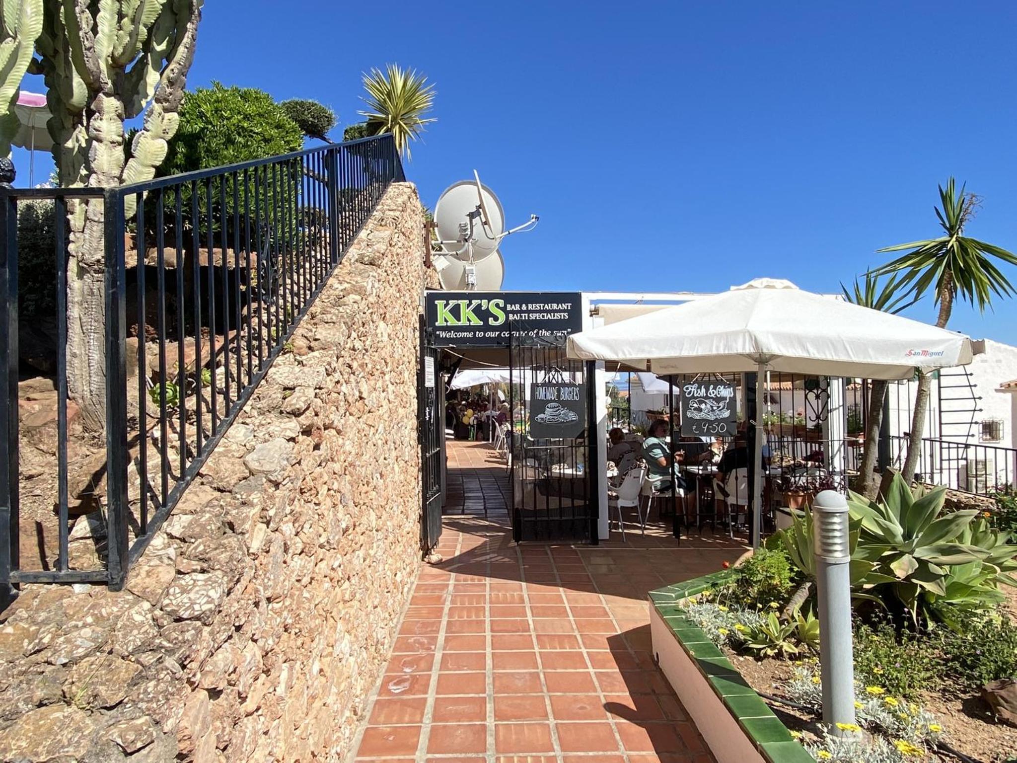 Hibiscos Seaview Terrace by Casasol