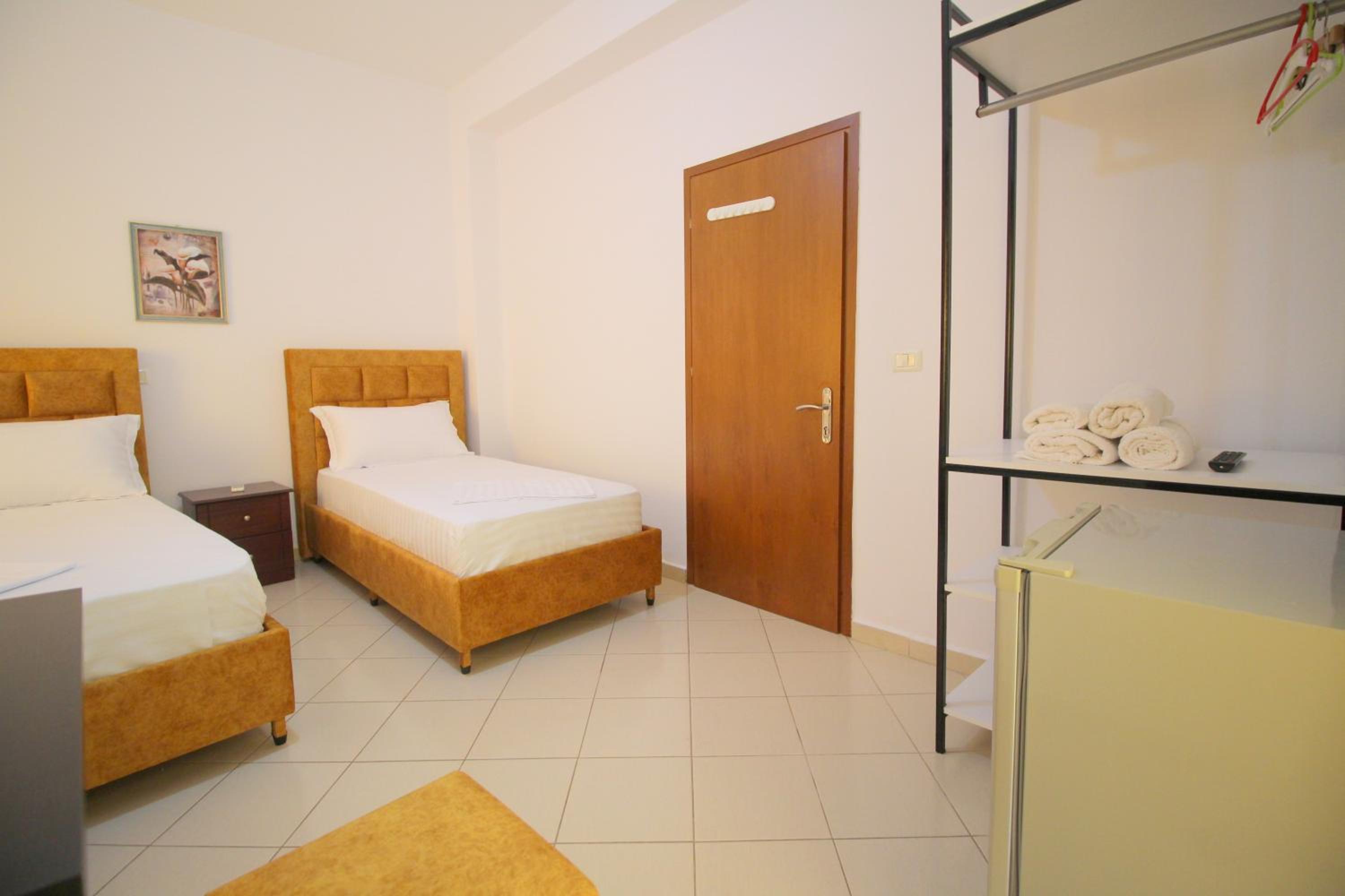 Lengu Holidays Houses