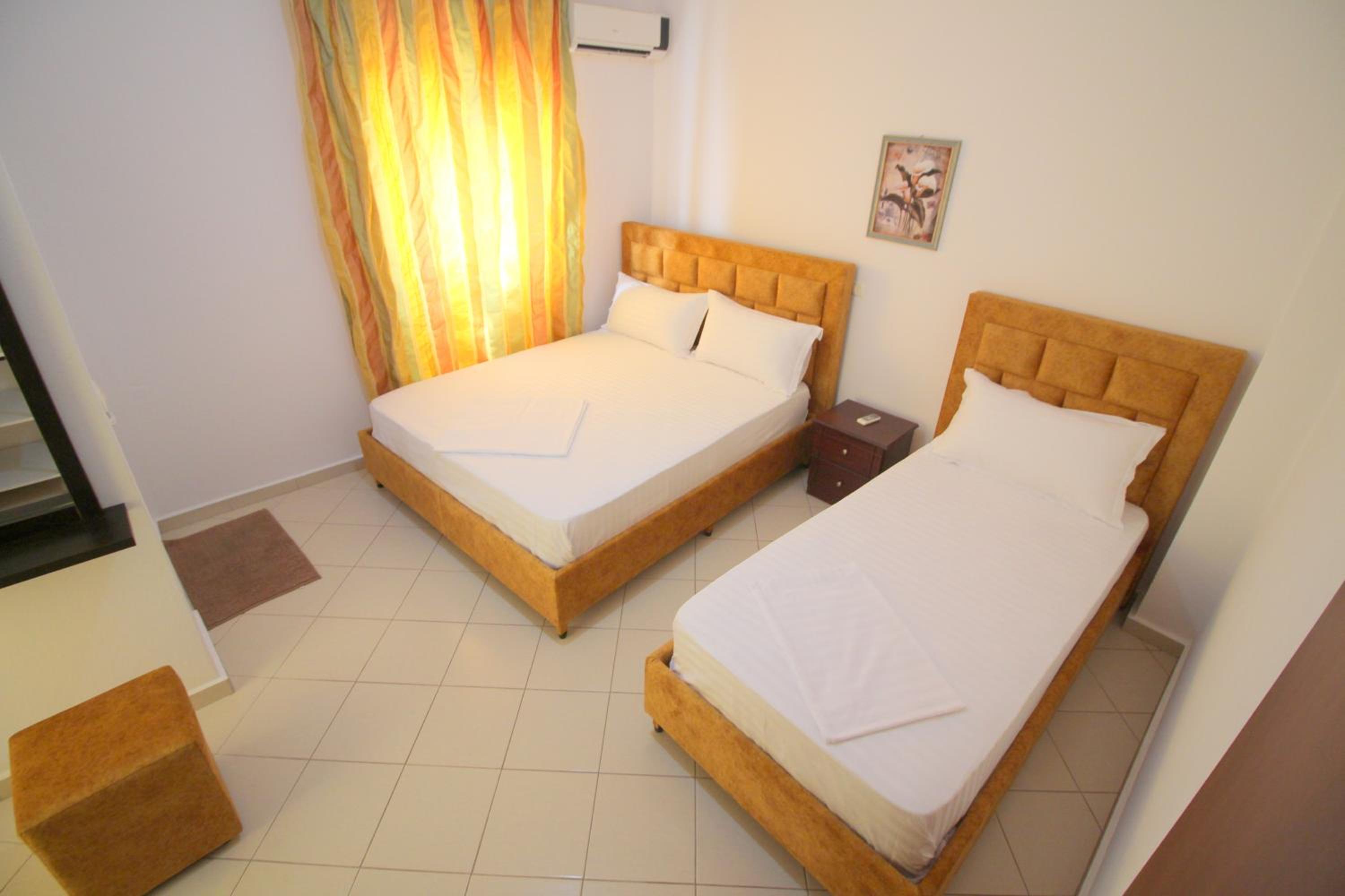 Lengu Holidays Houses