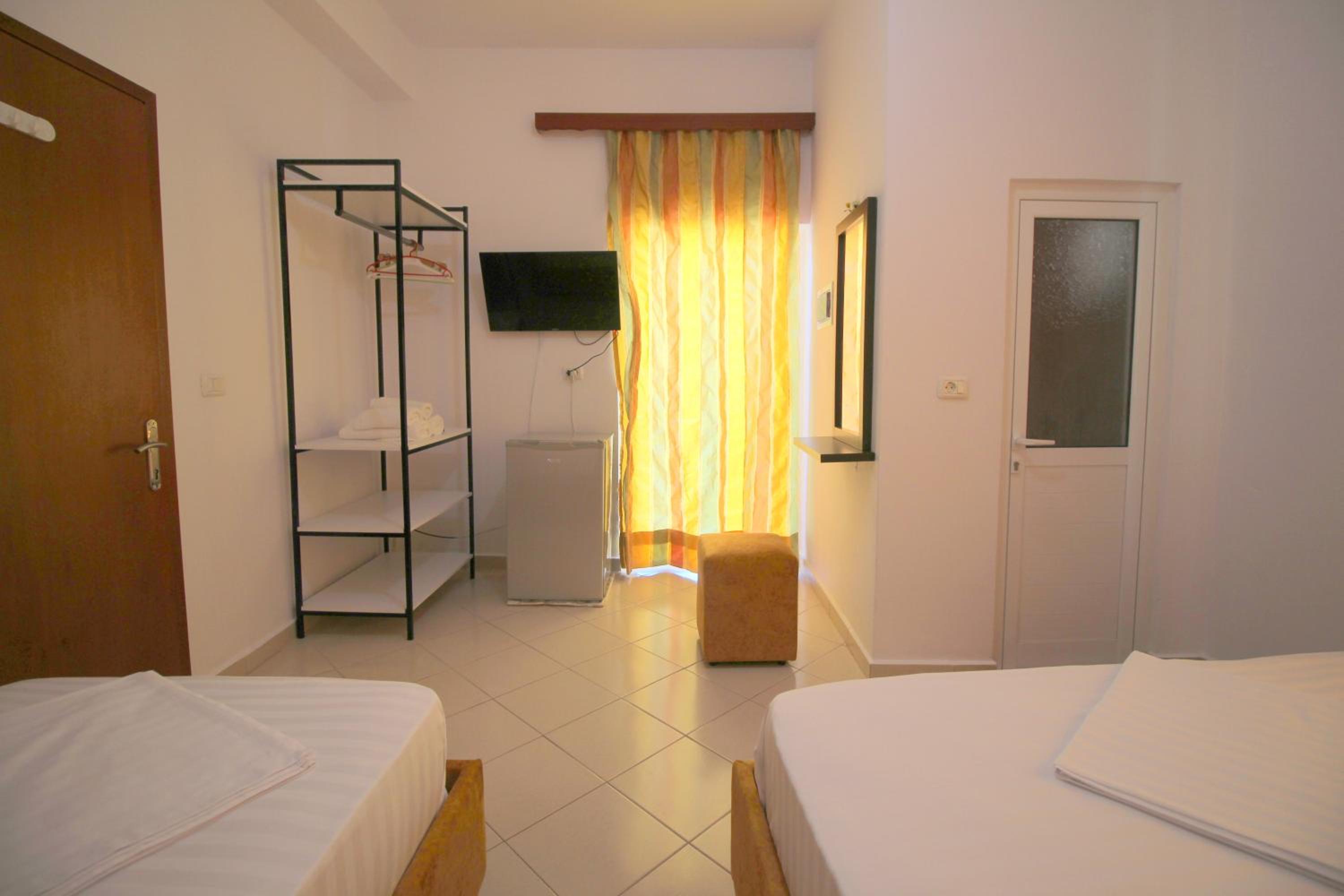 Lengu Holidays Houses
