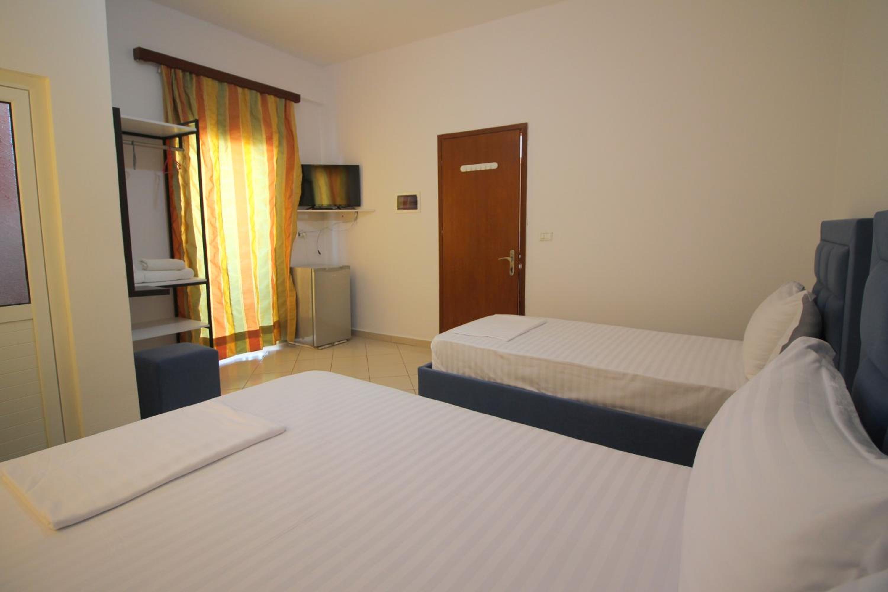 Lengu Holidays Houses