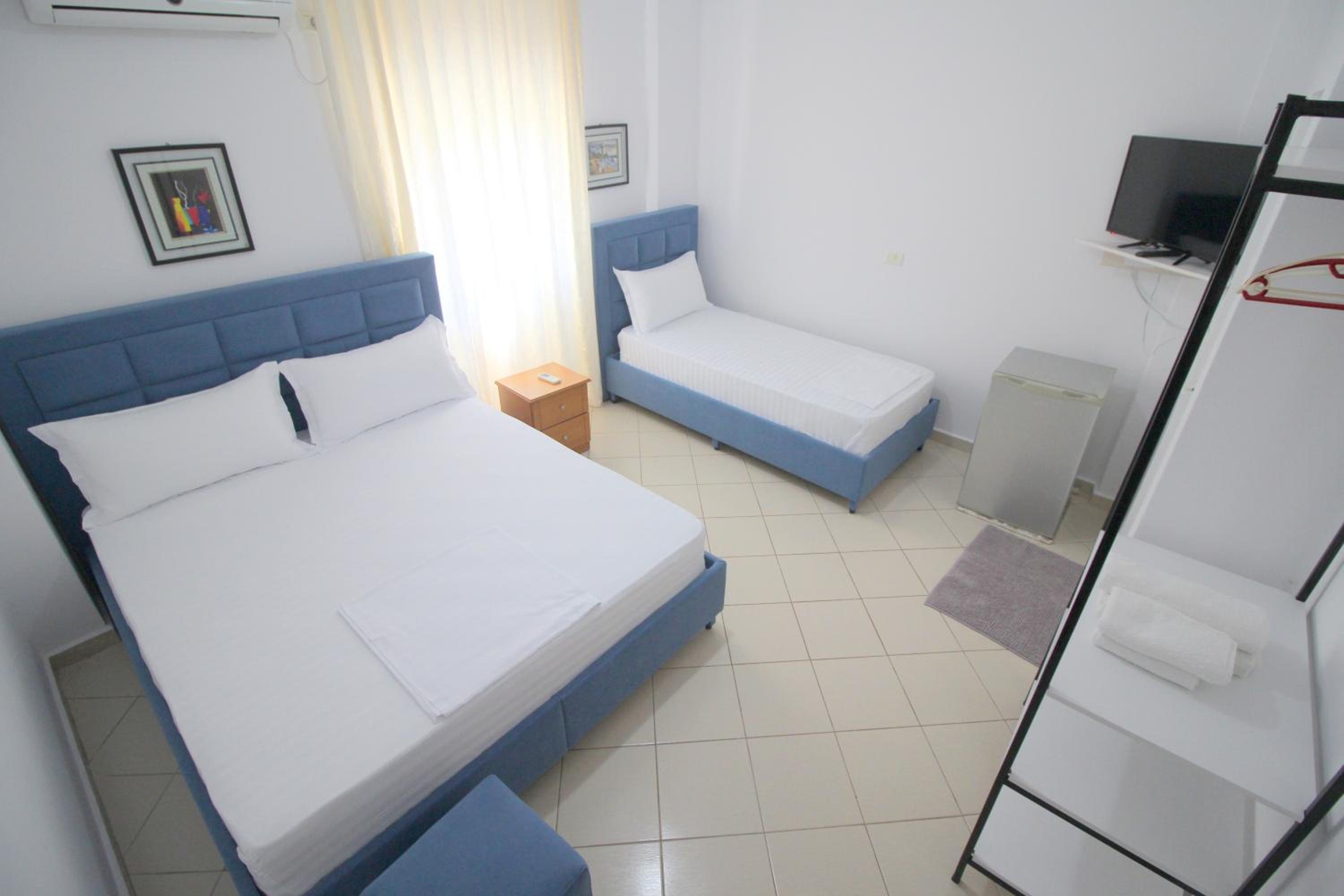 Lengu Holidays Houses