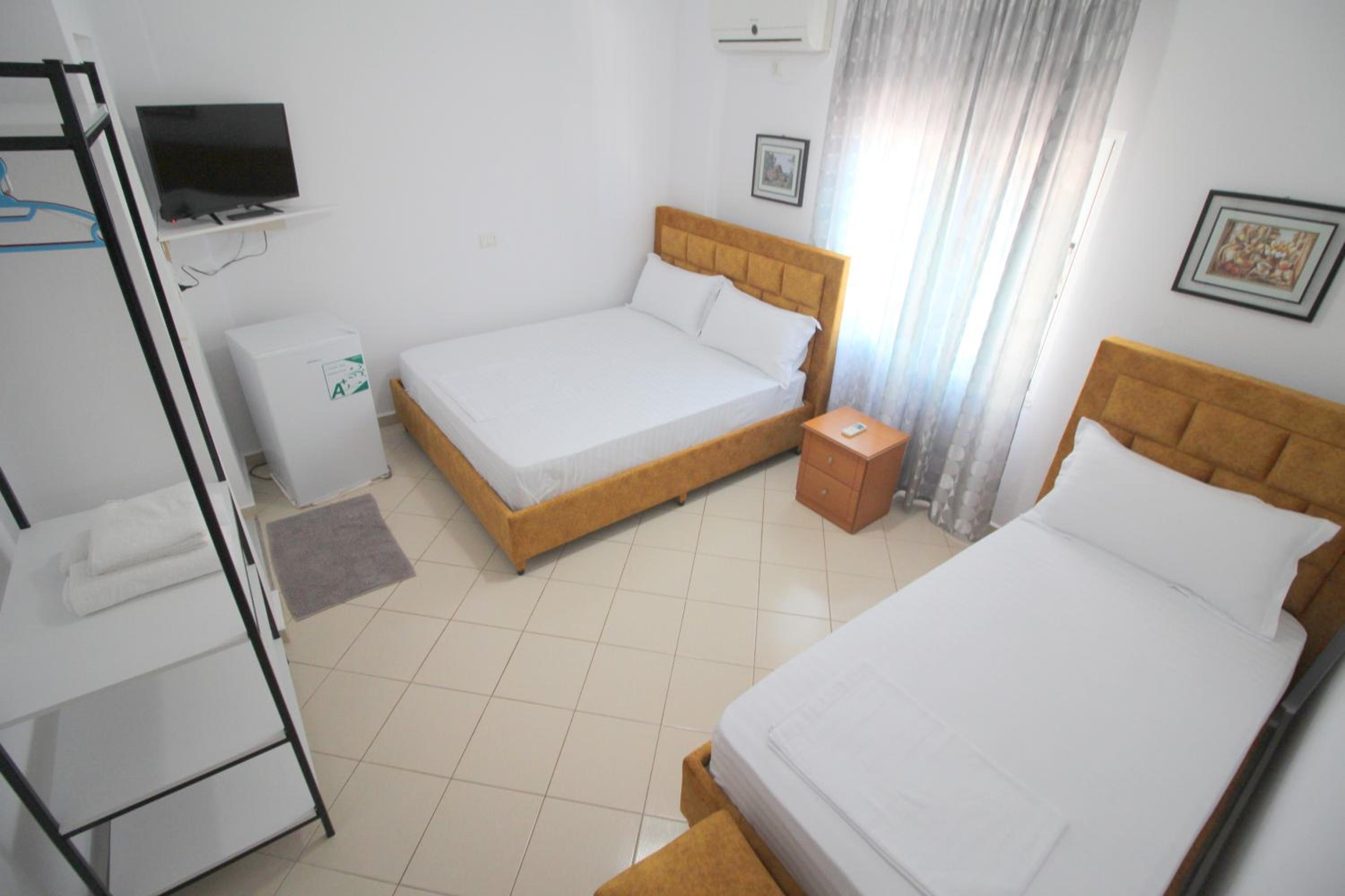 Lengu Holidays Houses