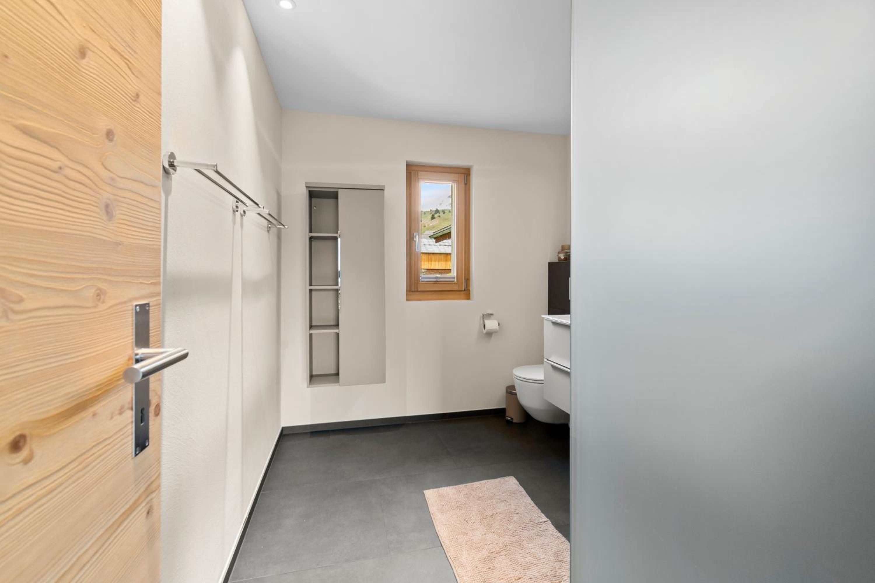 Stilvolle 4.5 Zimmer Wohnung nahe der Talstation