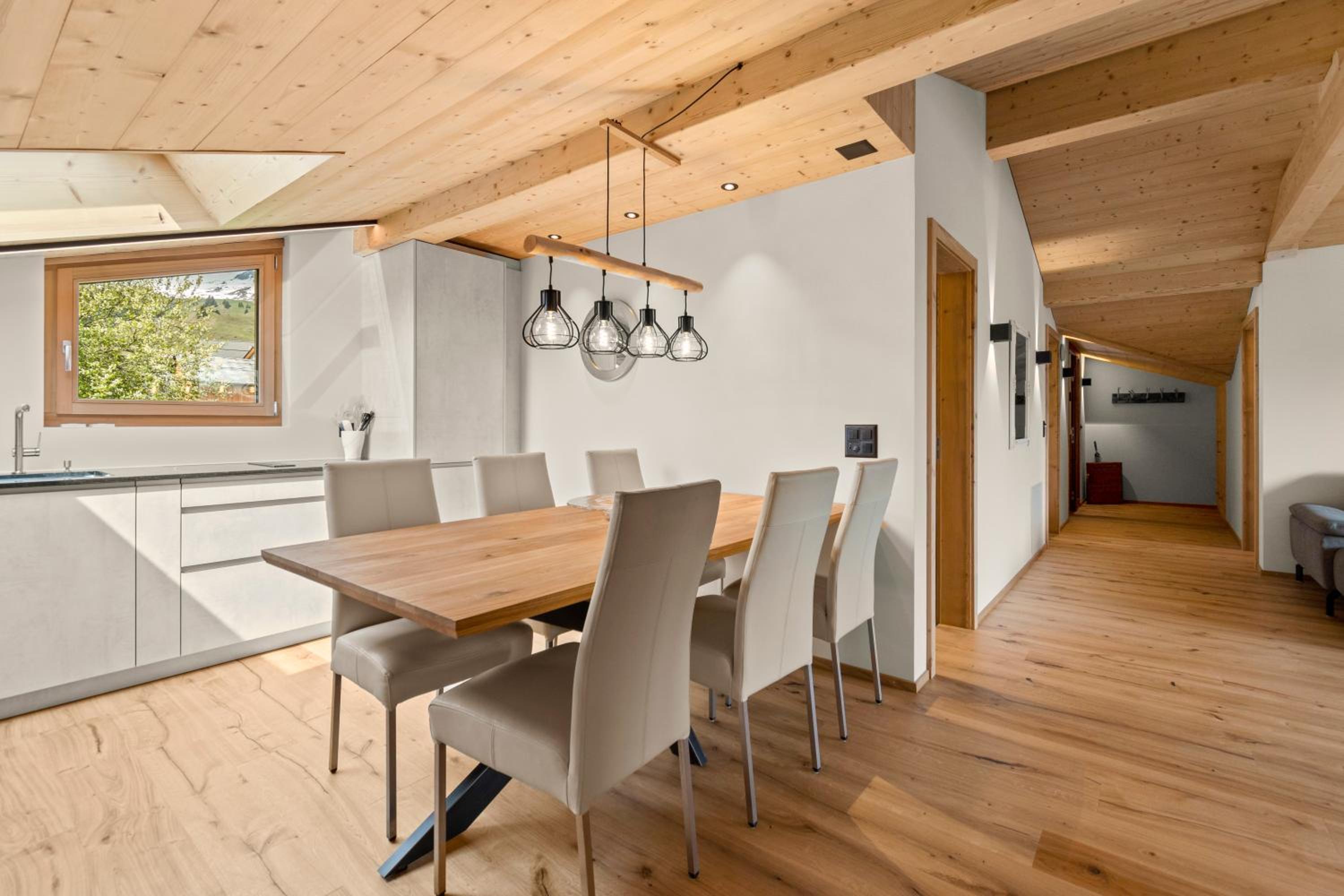 Stilvolle 4.5 Zimmer Wohnung nahe der Talstation