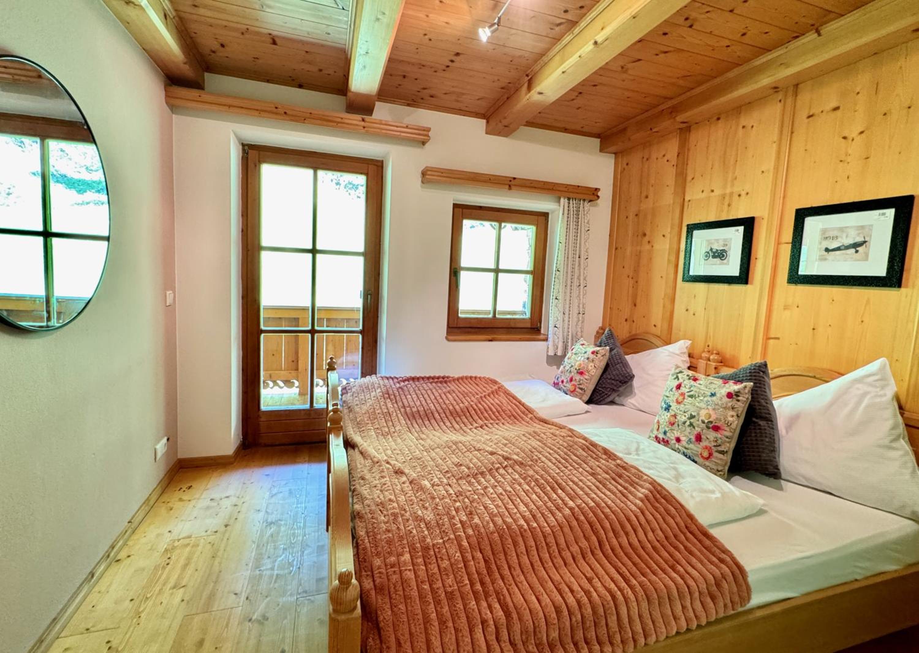 5* Panorama Chalet mit Sauna by Belle Stay
