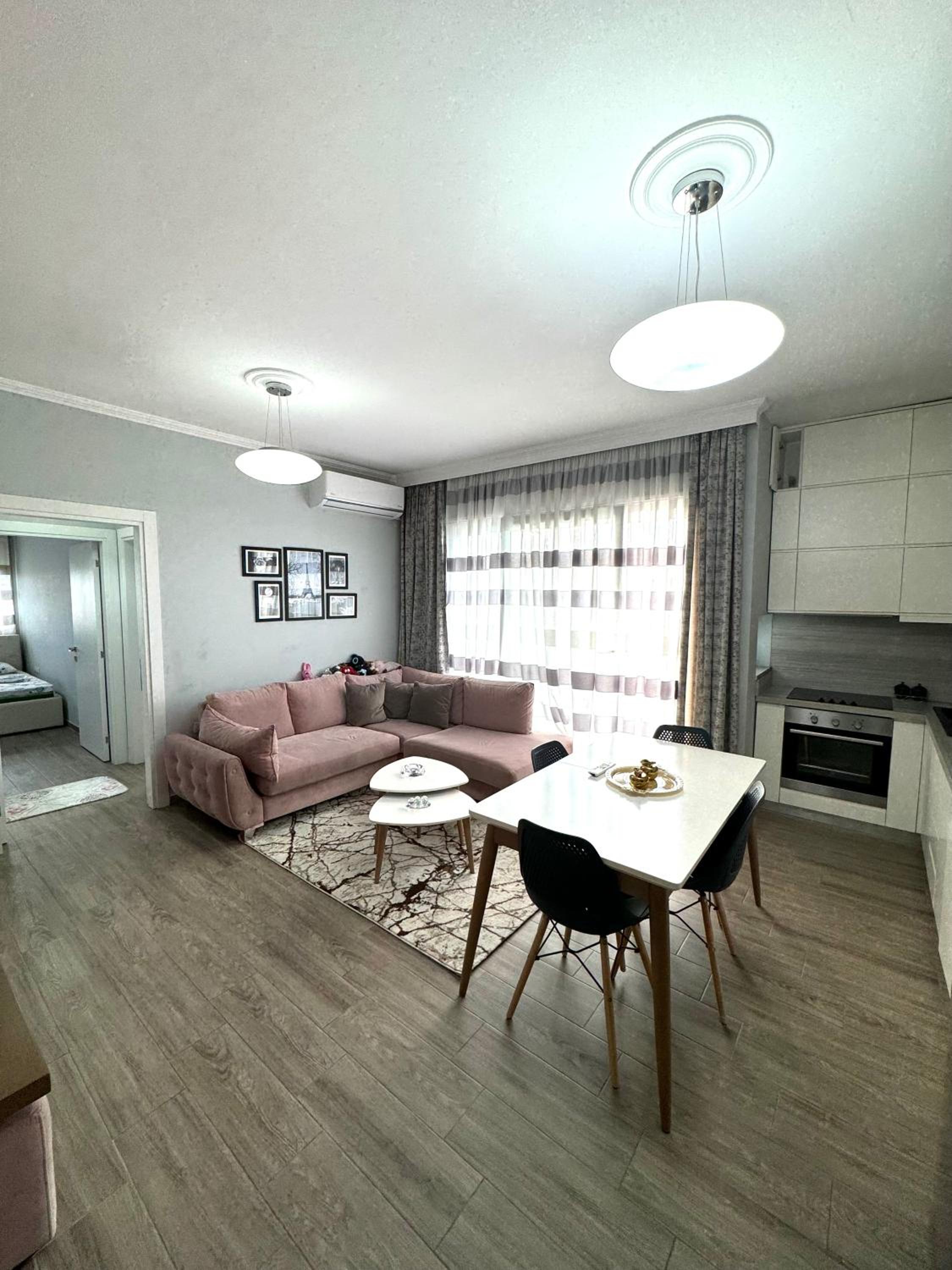 Tirana Apartamant 2 bedroom