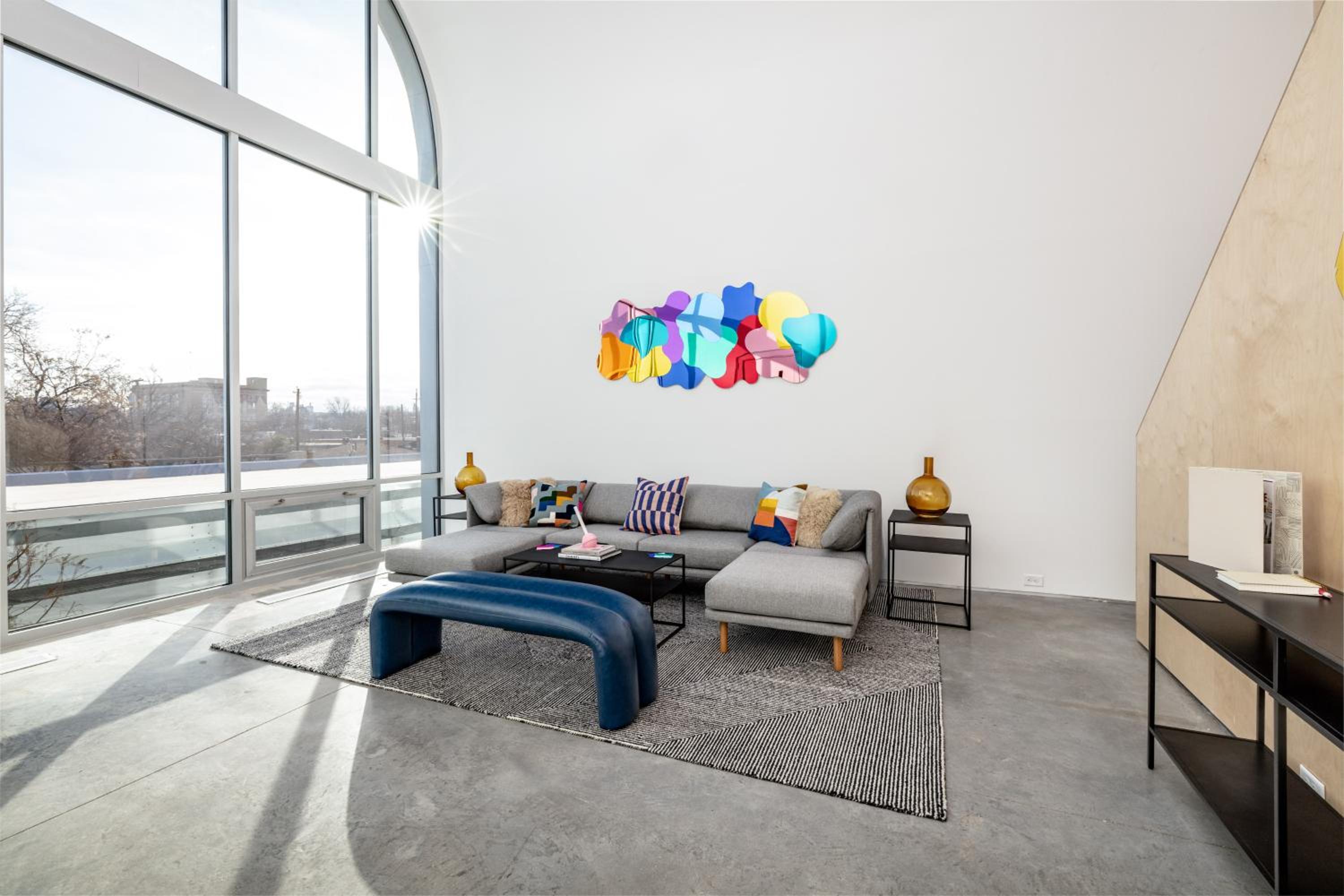 Spacious World Cup Loft - Prime Location view 4