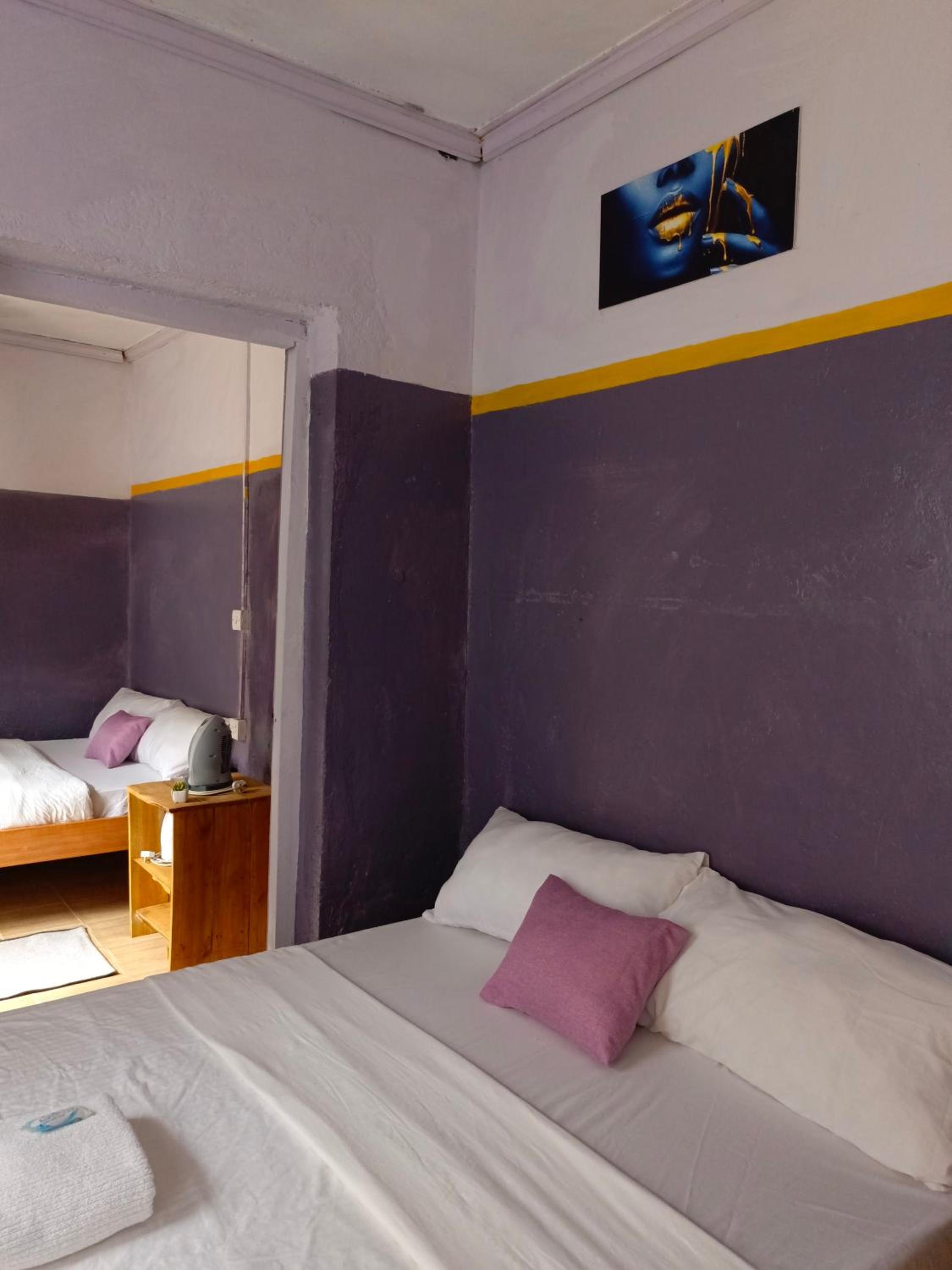 Wrech House Sagana 1989 - PAY BEFORE ARRIVAL -3 Rooms, 4 Beds, Kitchen & Bathroom view 2