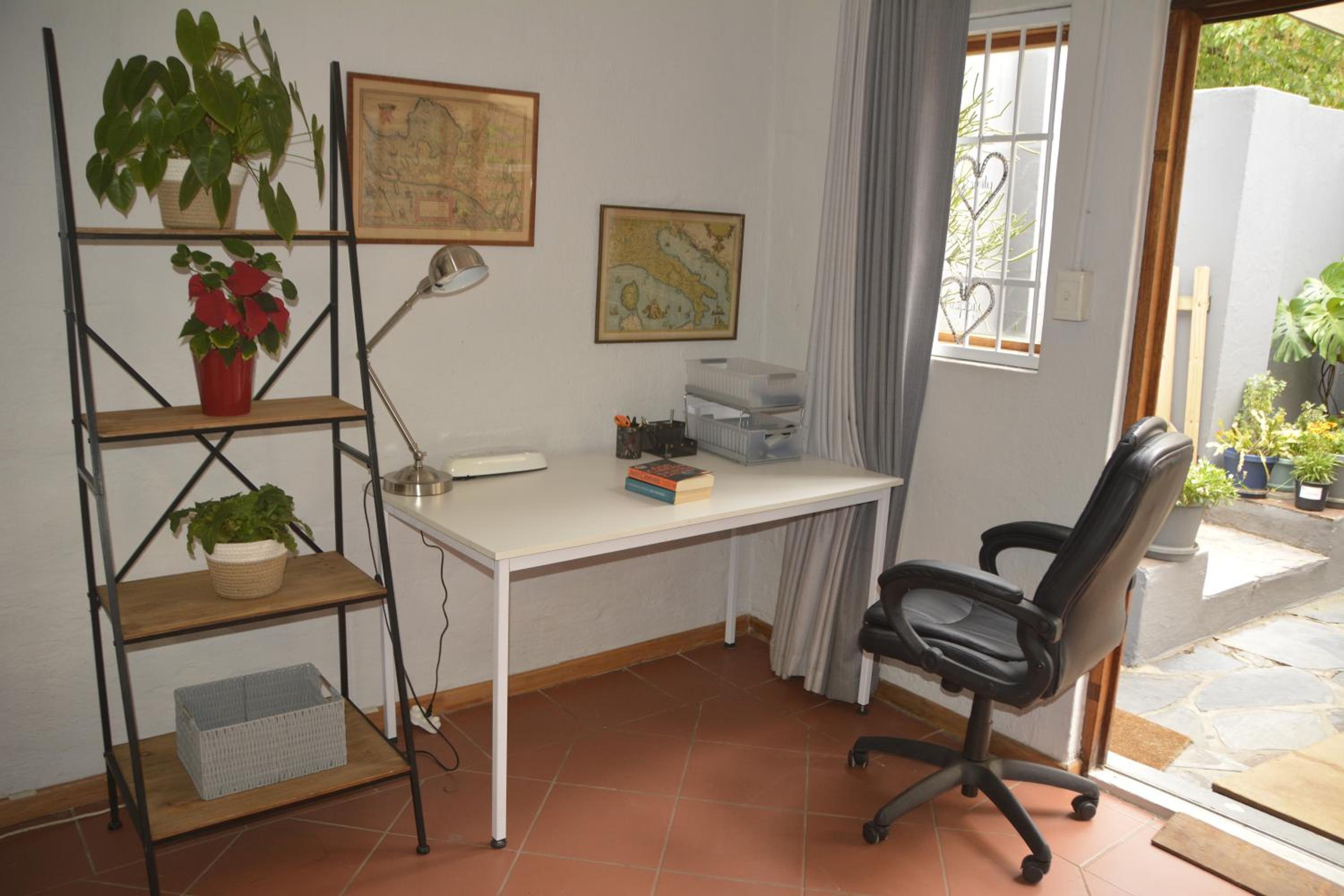 Pender House Cottage Melrose
