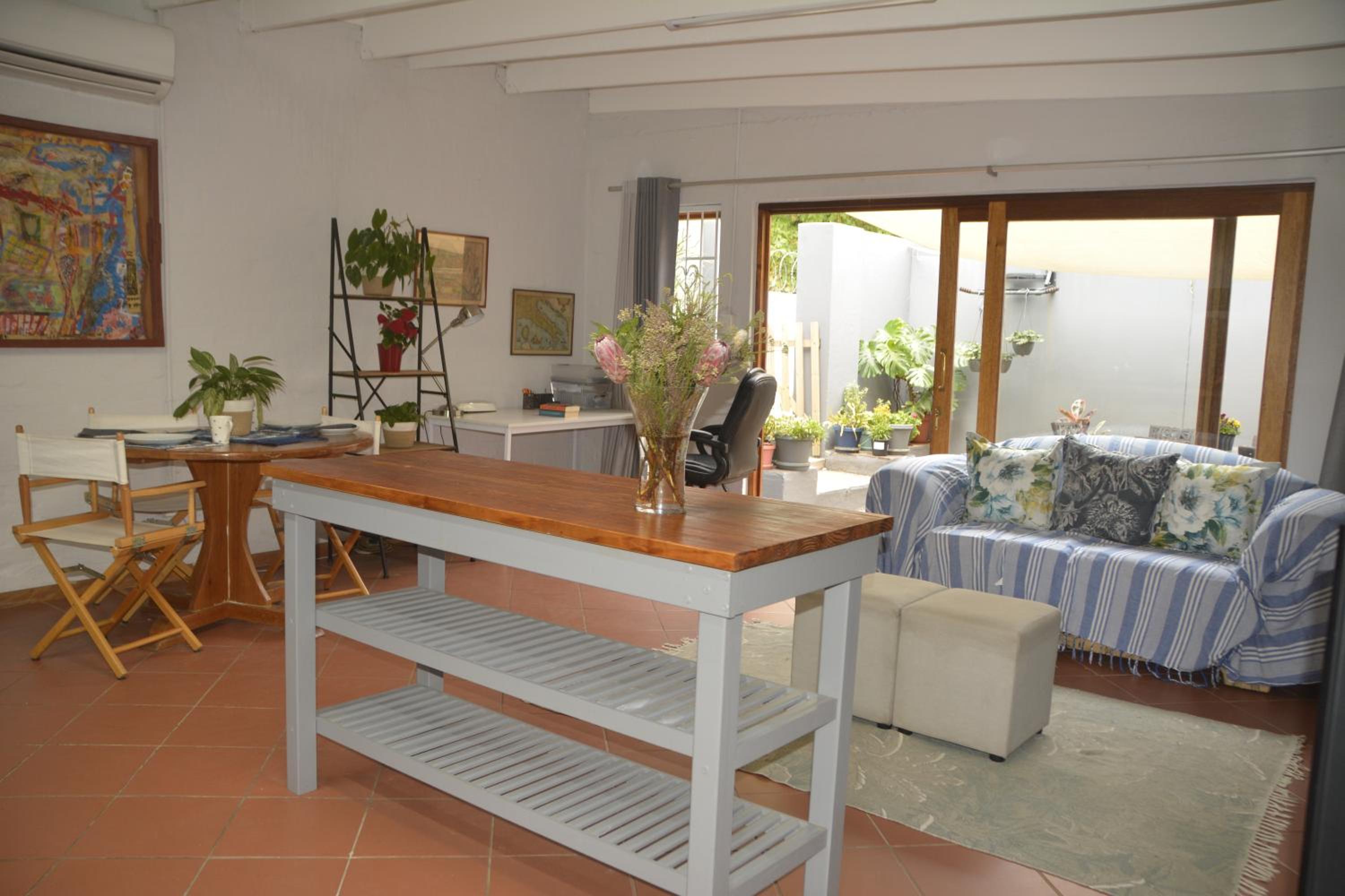 Pender House Cottage Melrose