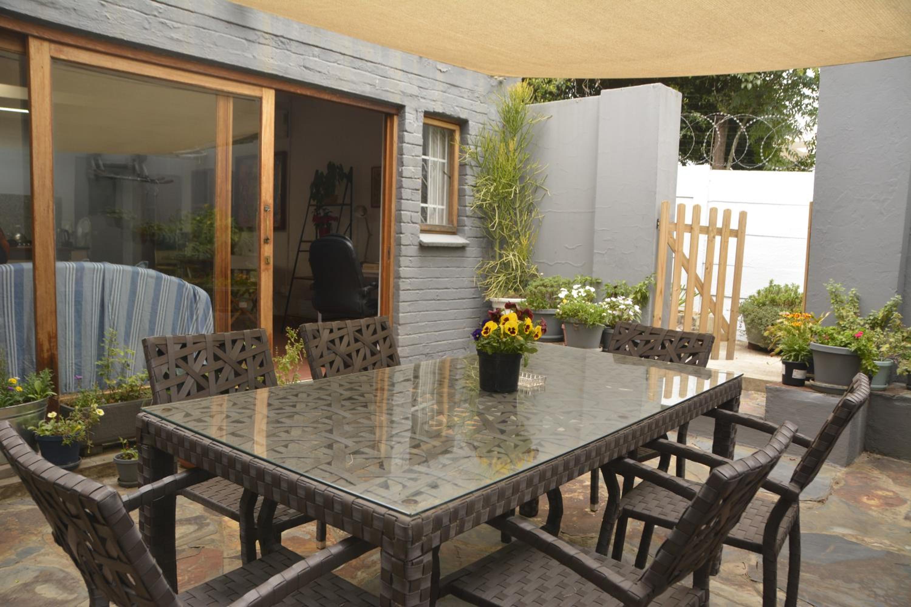 Pender House Cottage Melrose