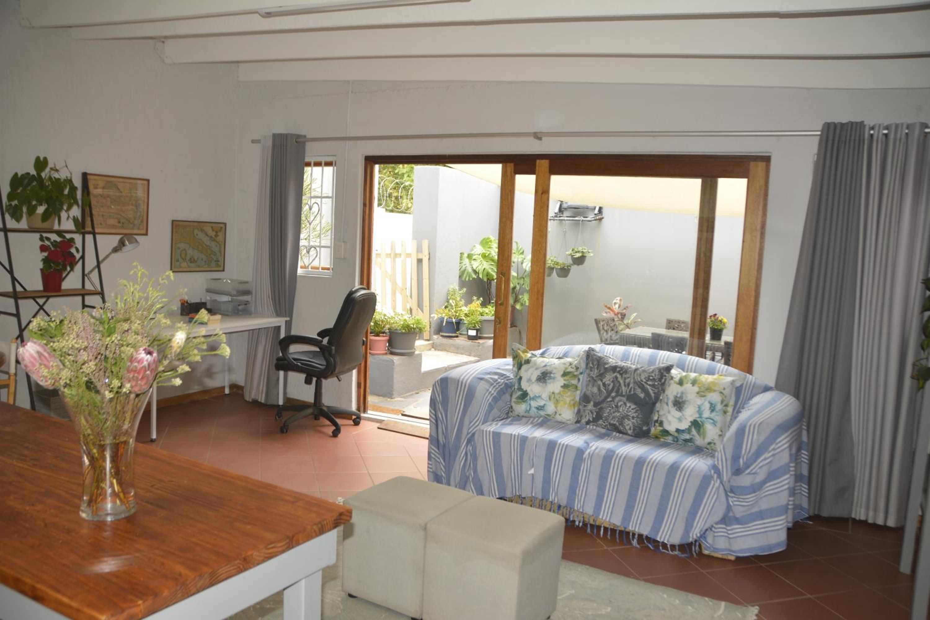 Pender House Cottage Melrose