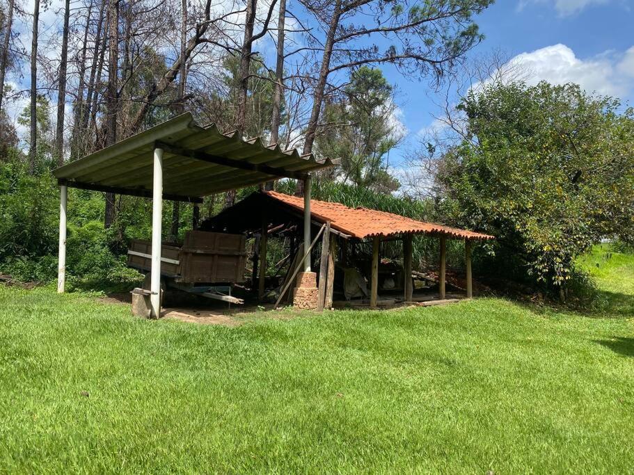 Lindo Sítio c Natureza e Tranquilidade