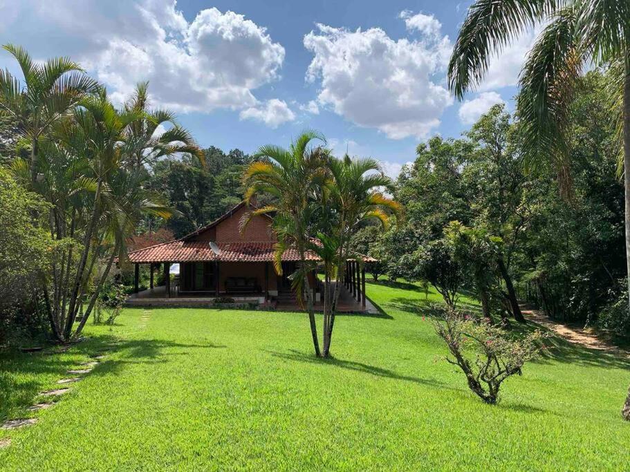 Lindo Sítio c Natureza e Tranquilidade