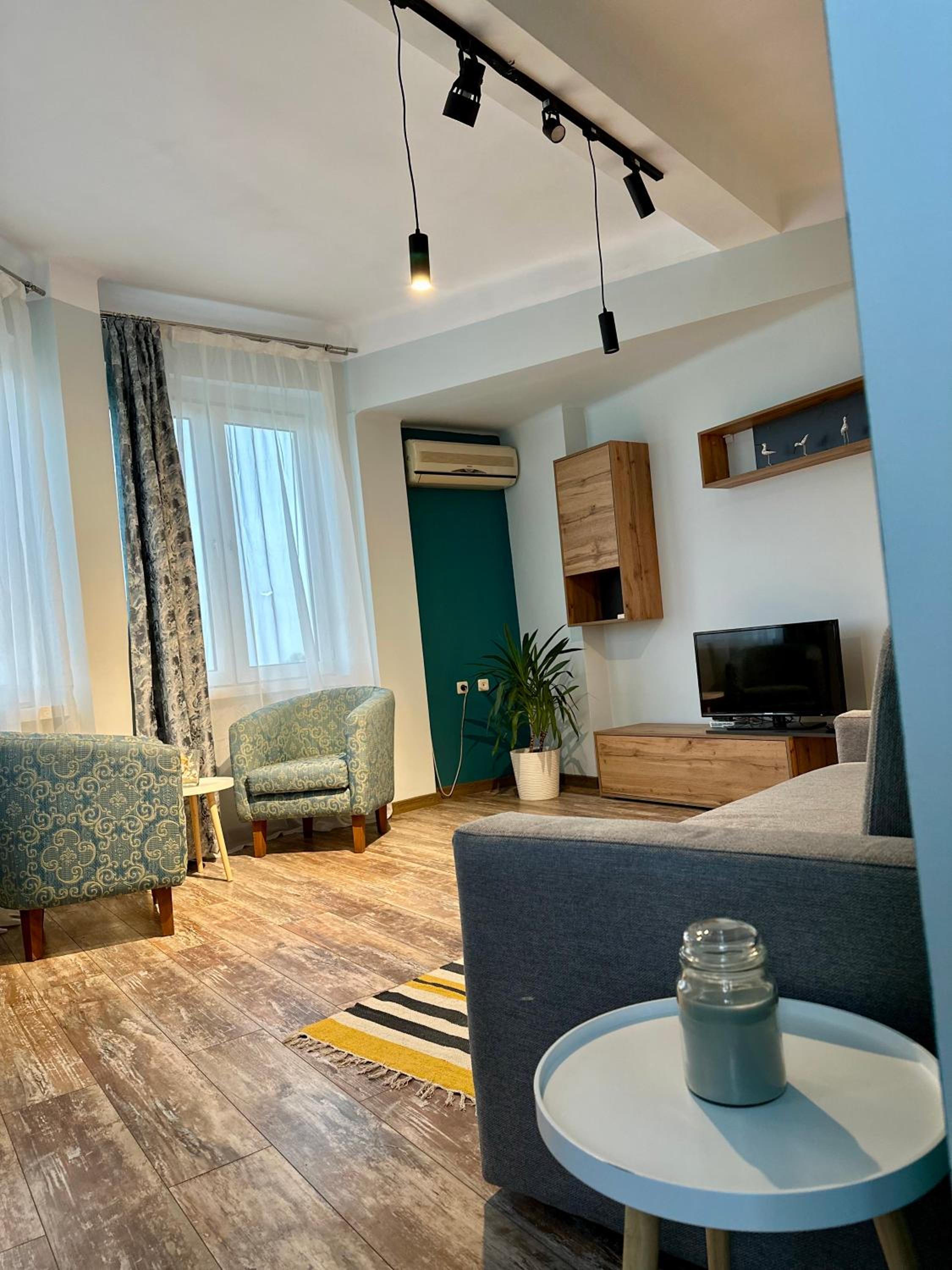Glarus Apartment with Infinity Sea View