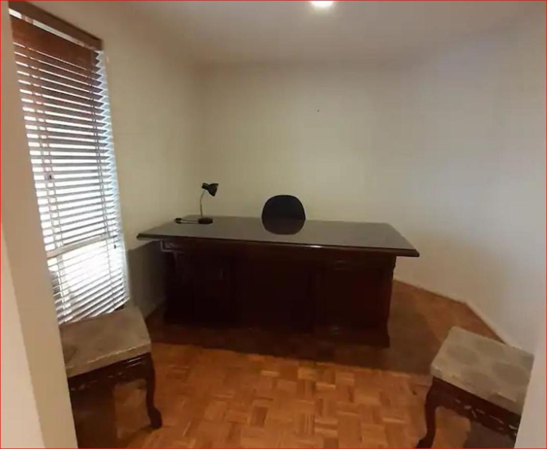 A Unique Holiday Home between Avalon Airport and Melbourne CBD