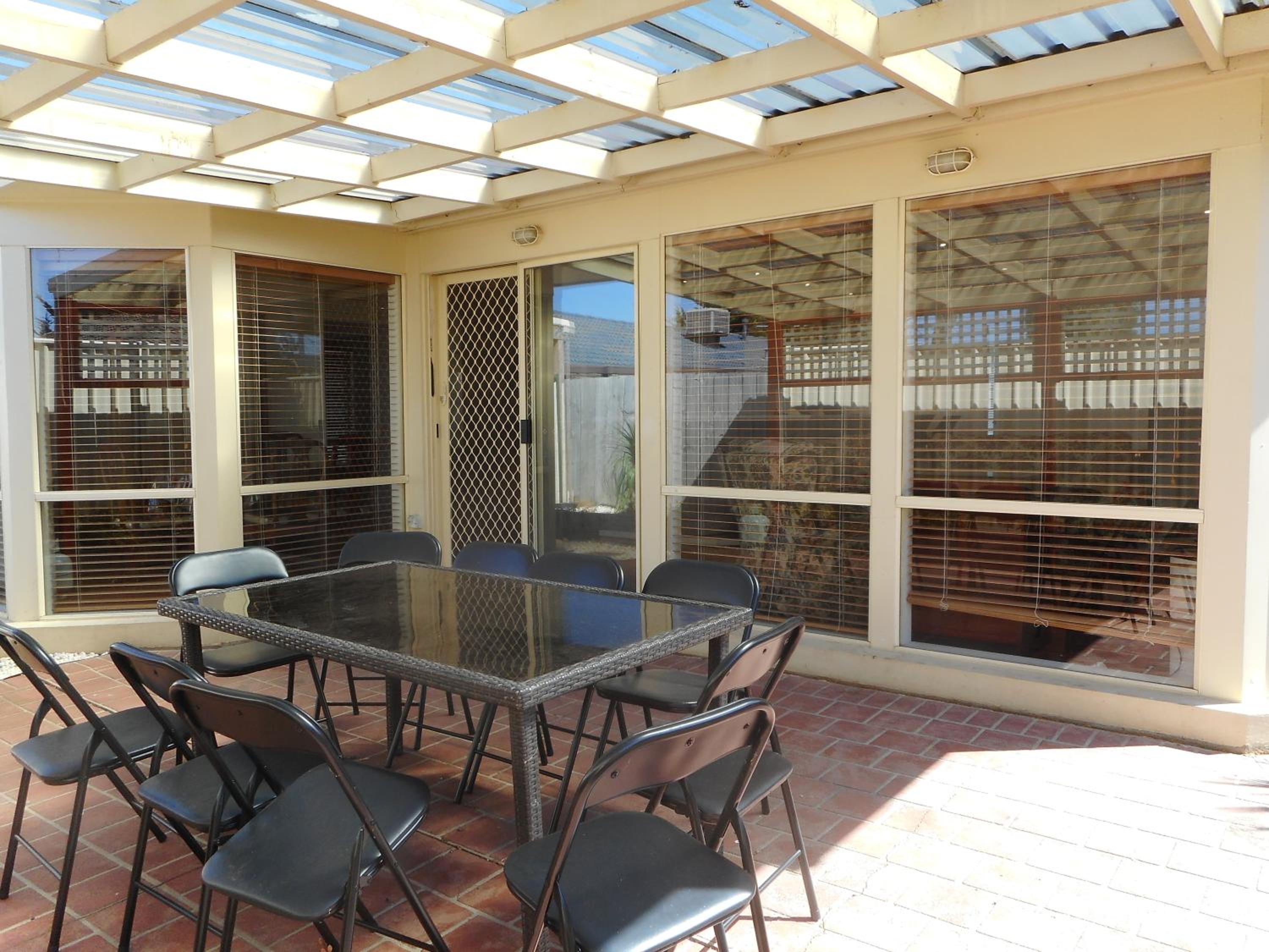A Unique Holiday Home between Avalon Airport and Melbourne CBD