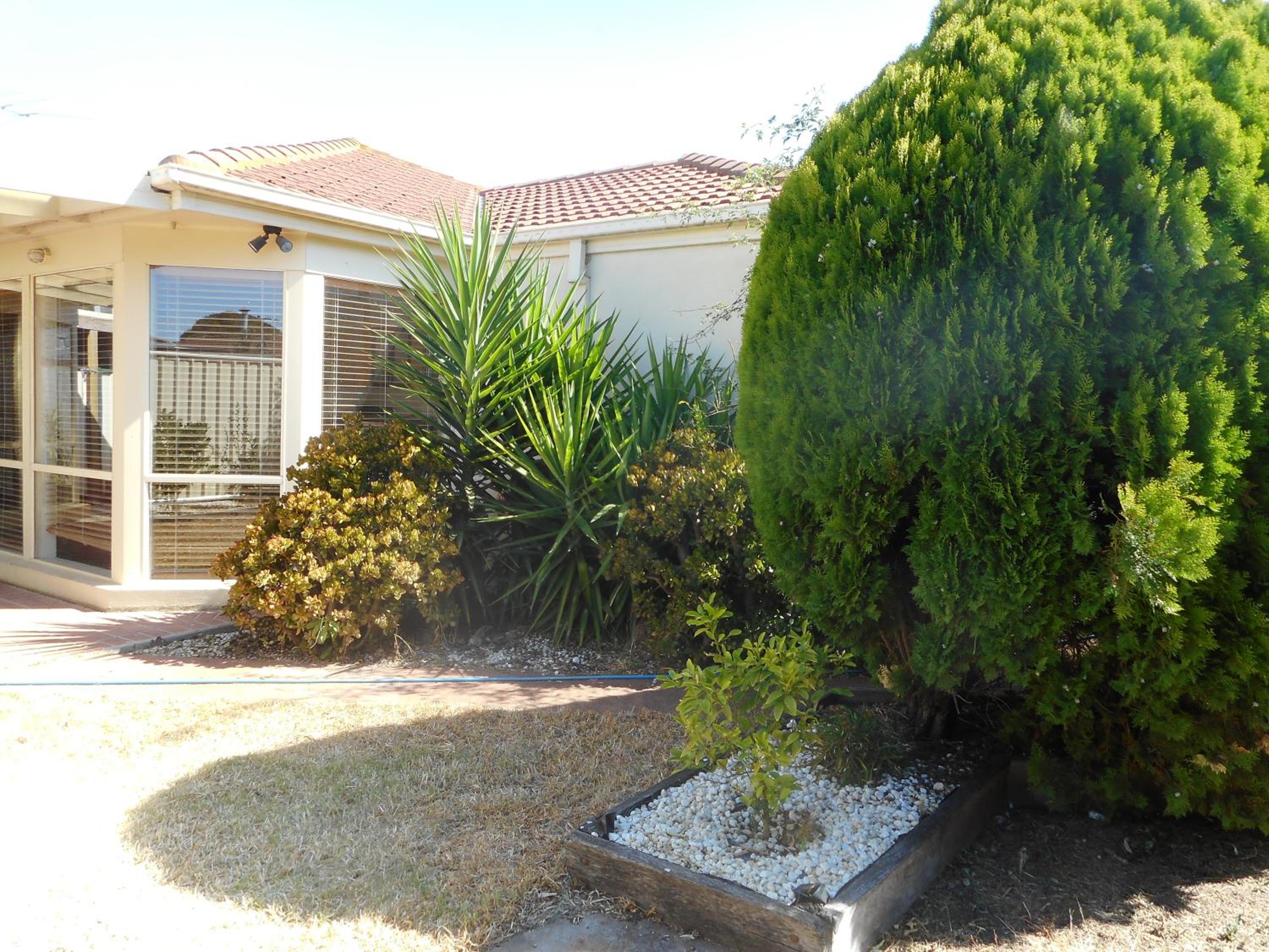 A Unique Holiday Home between Avalon Airport and Melbourne CBD