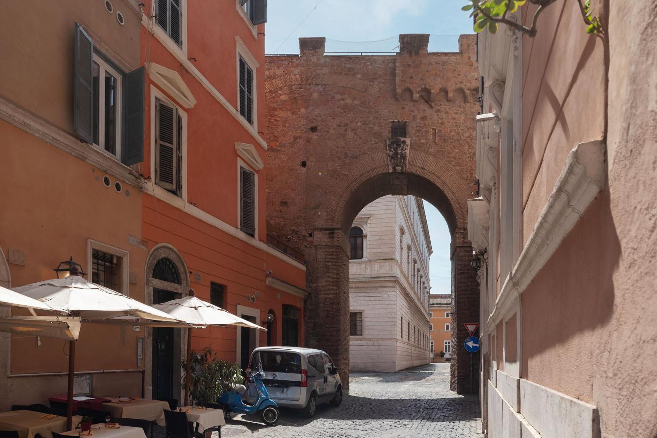 2 BR Flat with Vatican Terrace