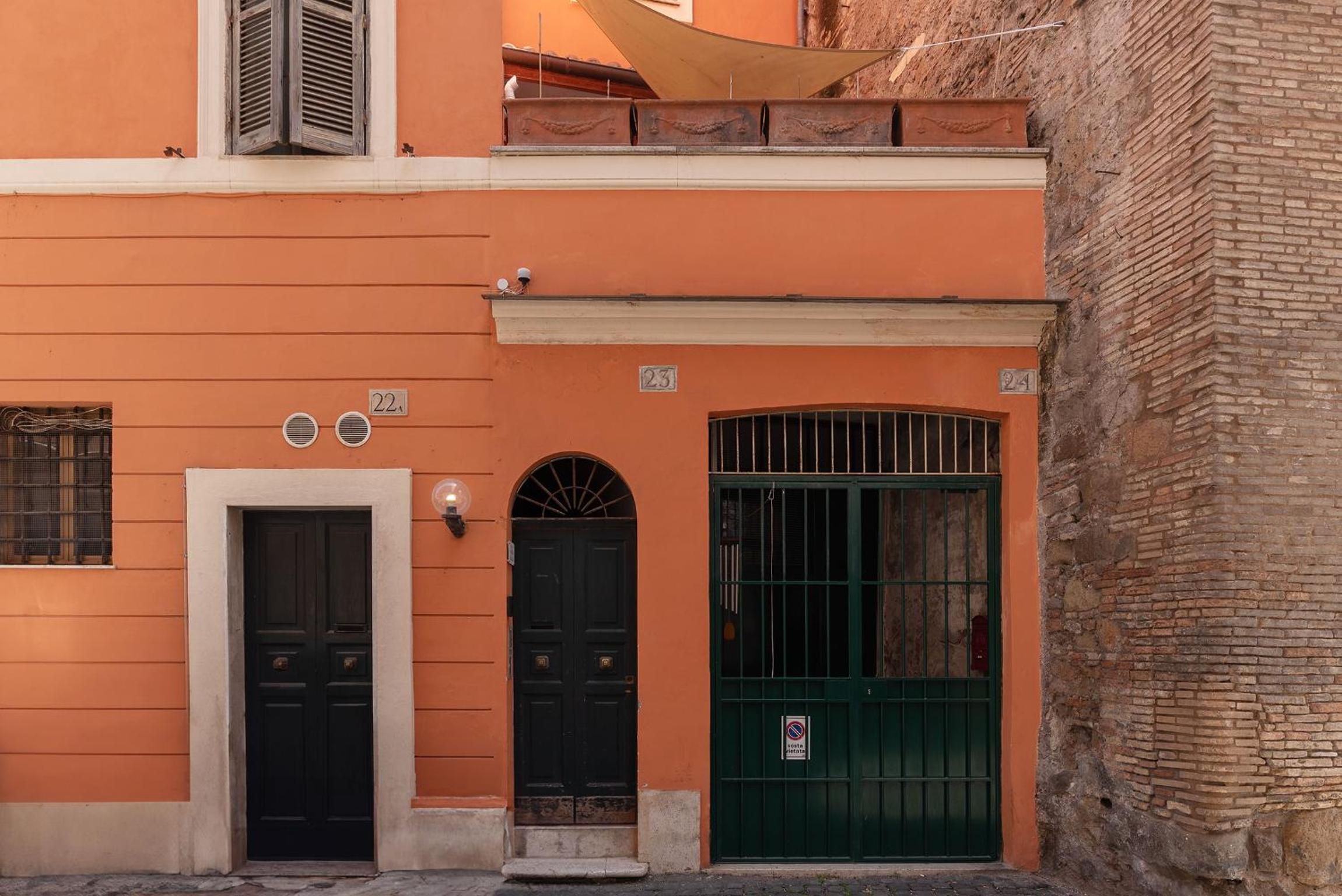 2 BR Flat with Vatican Terrace