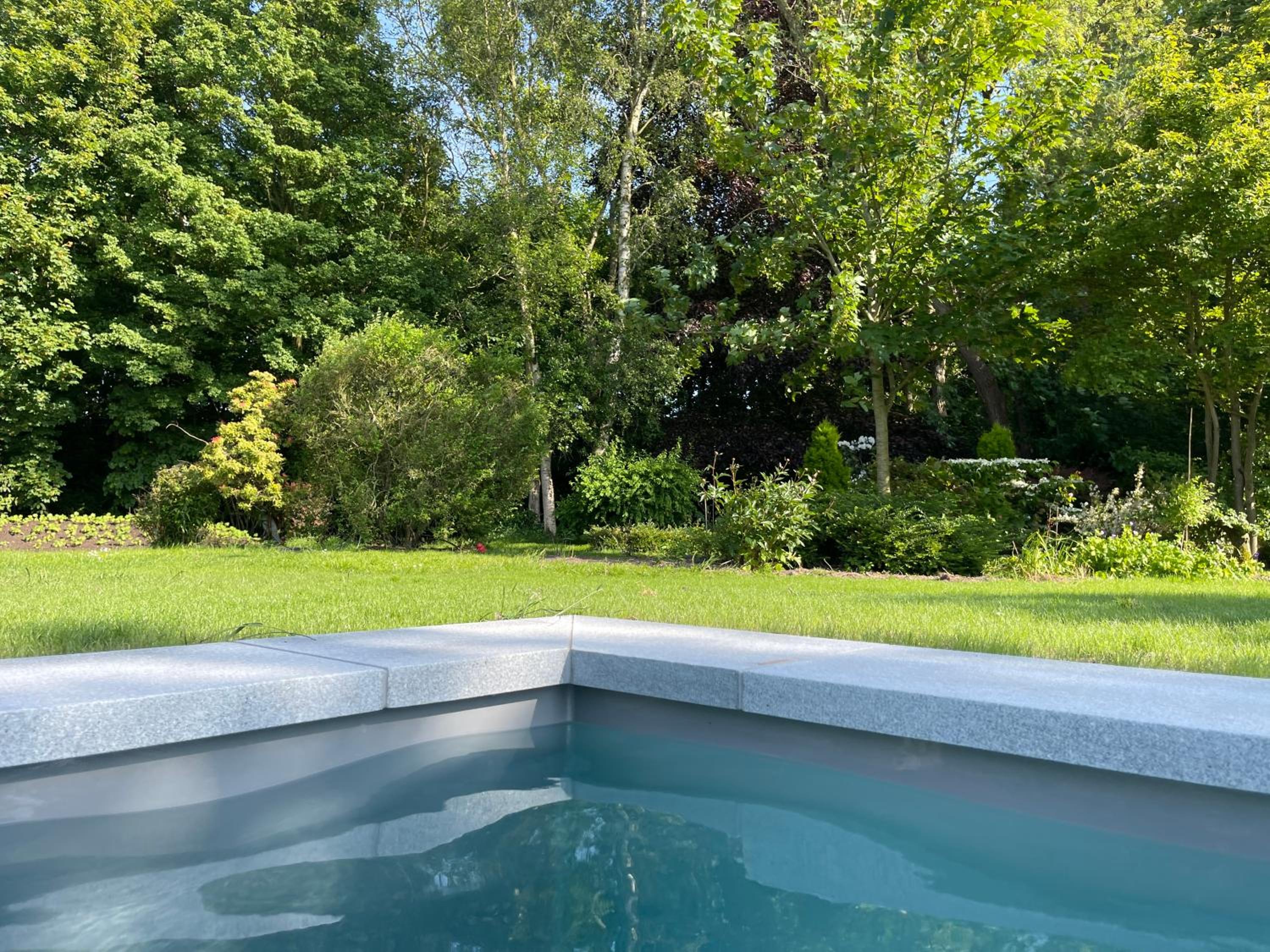 Hoeve Pino, Verwarmd zwembad