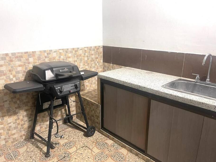 Casa con piscina en zona urbana - San Martín