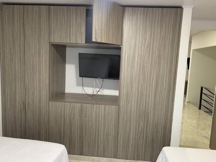 Casa con piscina en zona urbana - San Martín