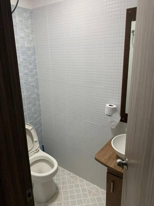 Casa con piscina en zona urbana - San Martín