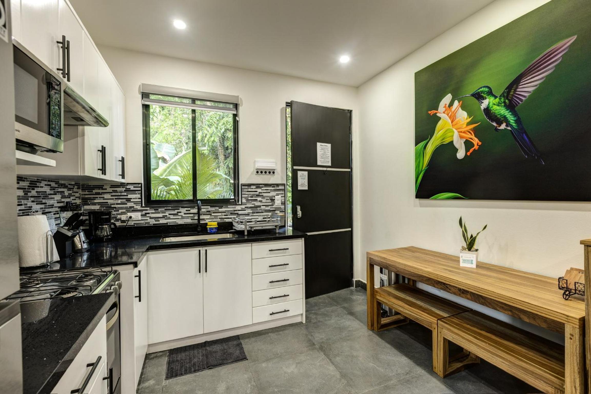Villa Colibri - Private 1 bedroom Studio/Bachelor