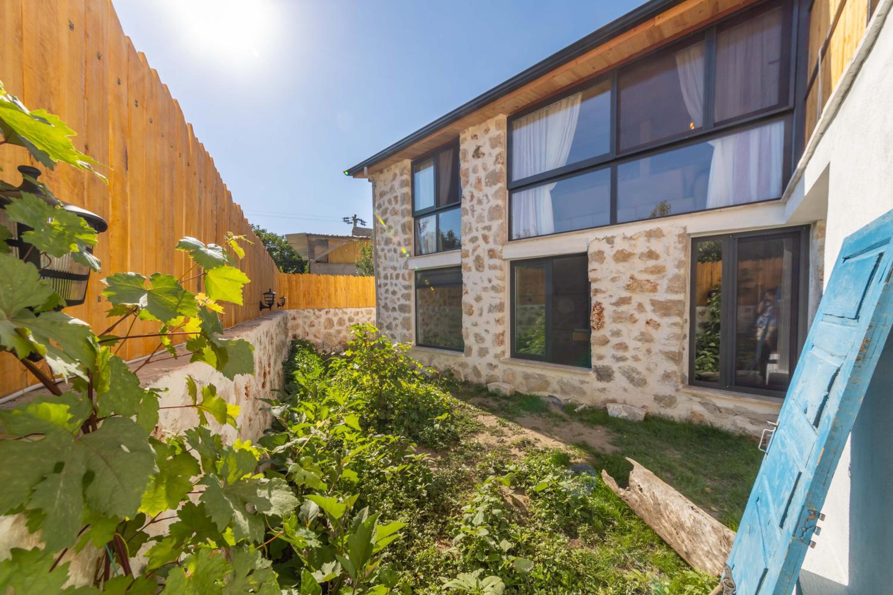 Villa Nostalji Kalkan Bezirgan'da Havuzlu Villa