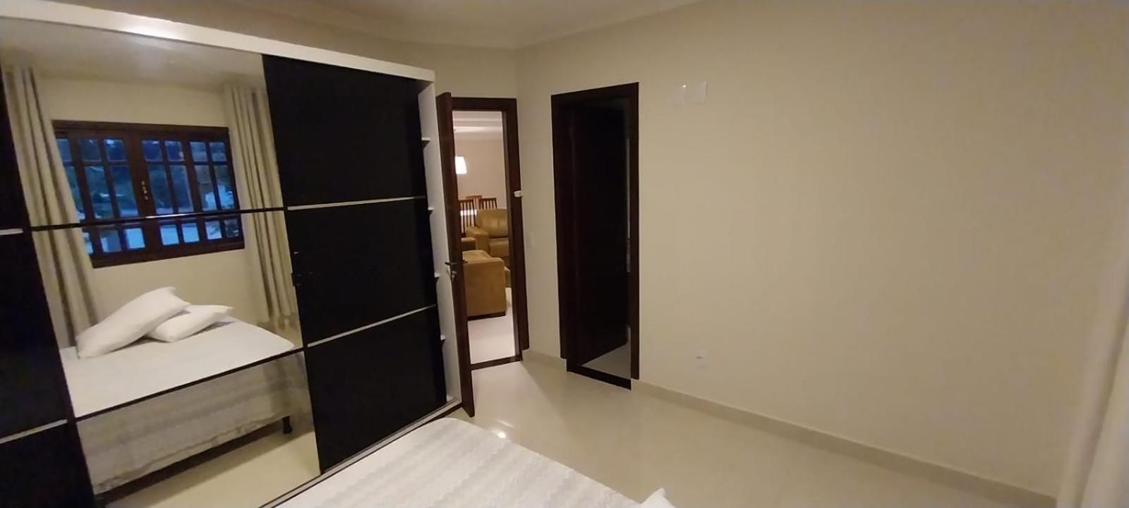 Casa no centro da praia de Mariscal perto do mercado e comércio em geral