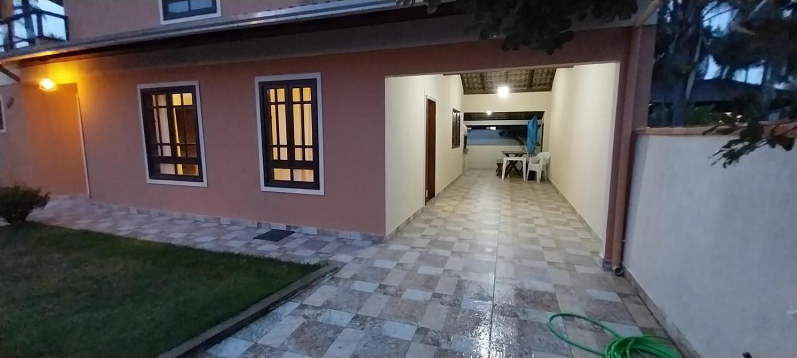 Casa no centro da praia de Mariscal perto do mercado e comércio em geral