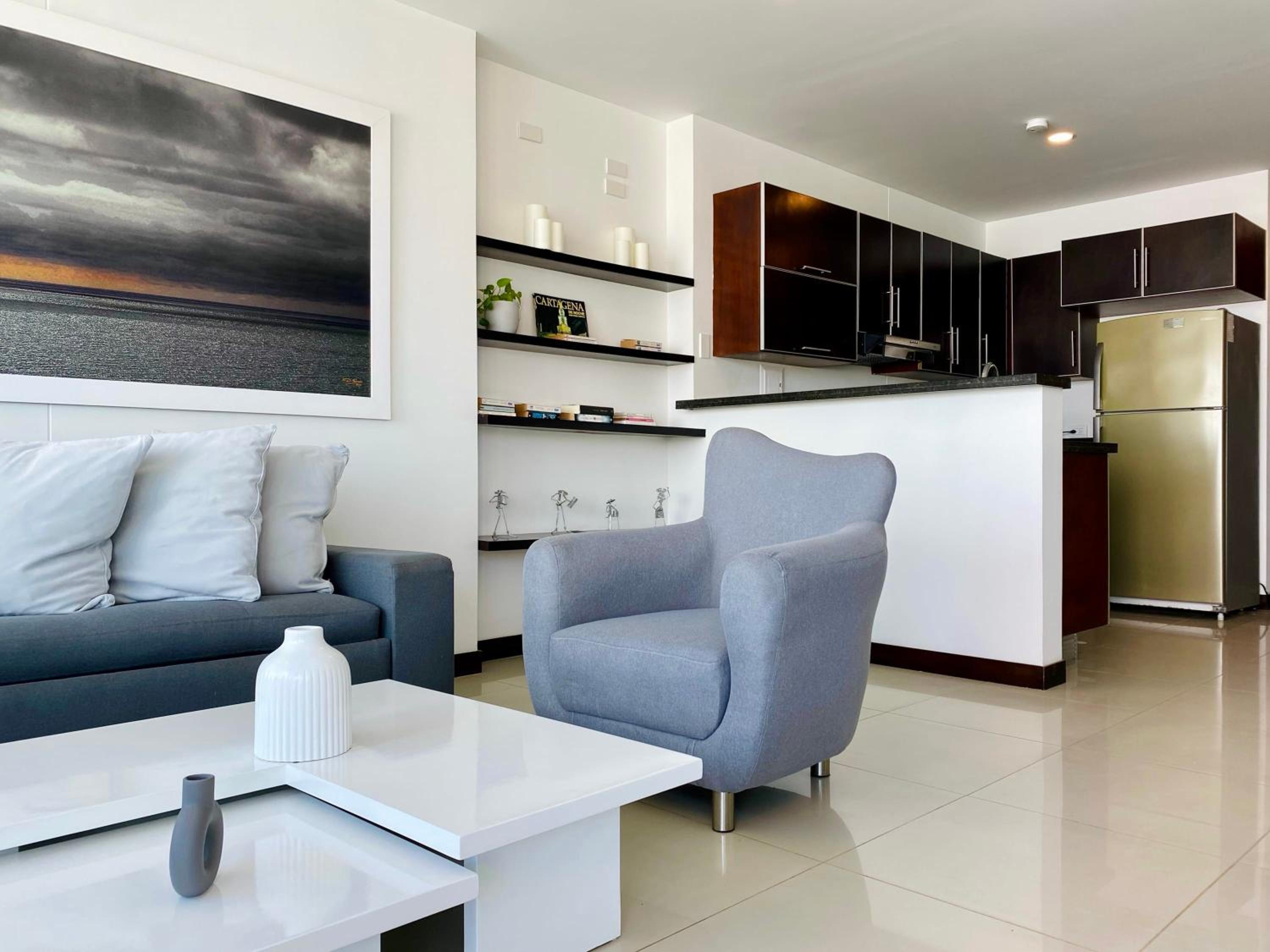 Wonderful 2BR with impressive view