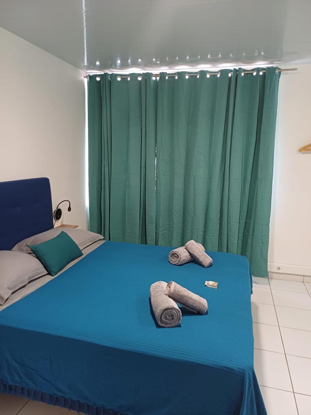 Photo 16 sur 34 de DREAMLINER - City center room Papeete