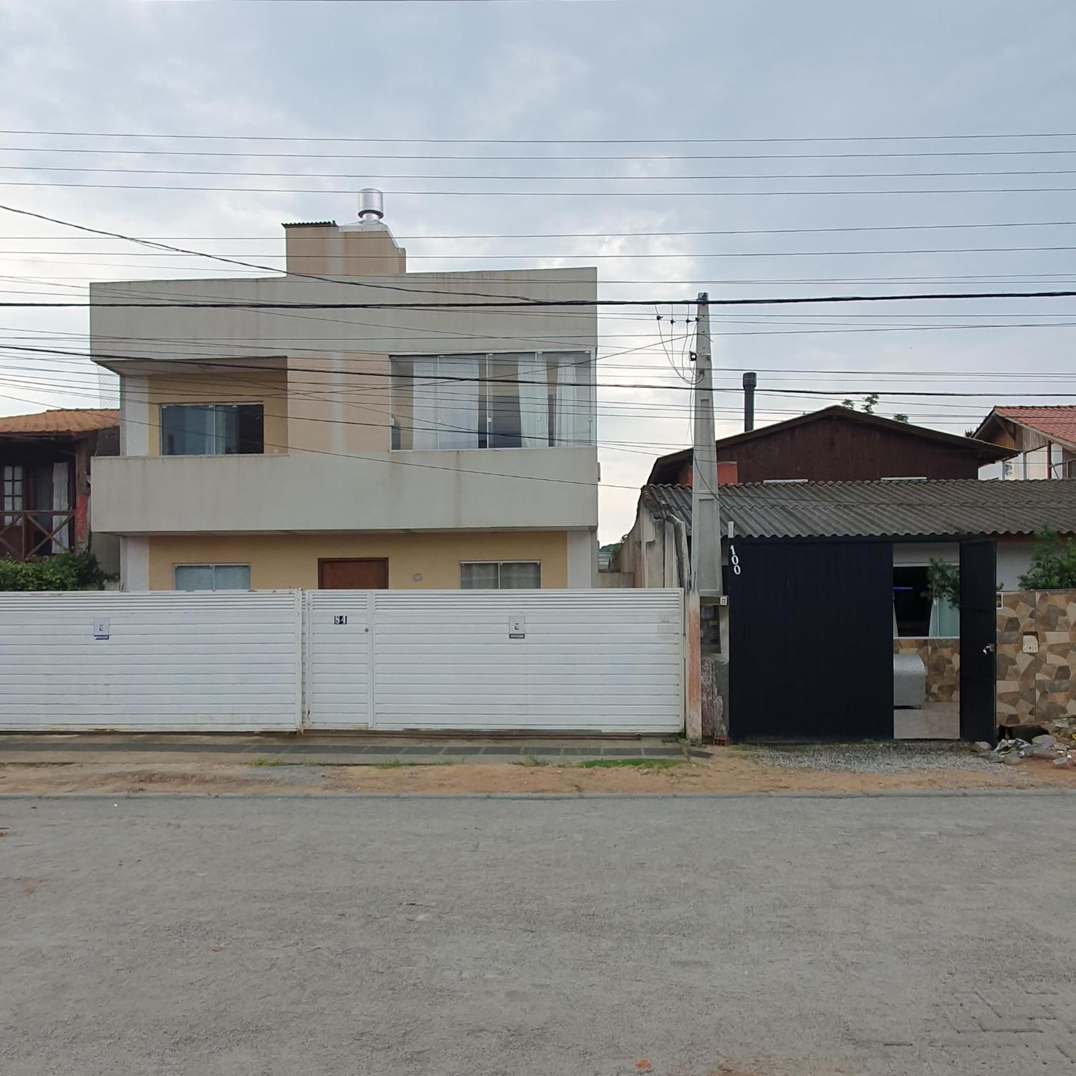 Casa de Hóspede Beija Flor - Próxima à praia Campeche e Aeroporto