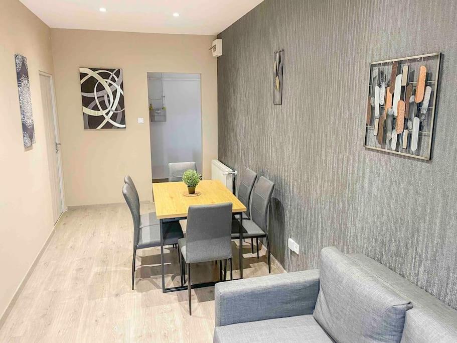 I77 Spacious Modern 3bedroom view 4