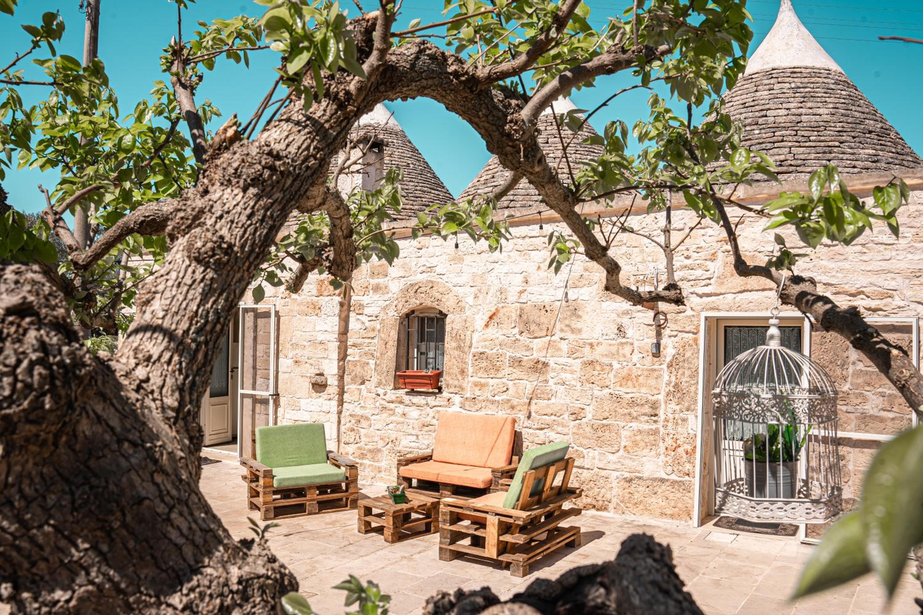 Trulli Beauty Pinnacolo authentic view 4