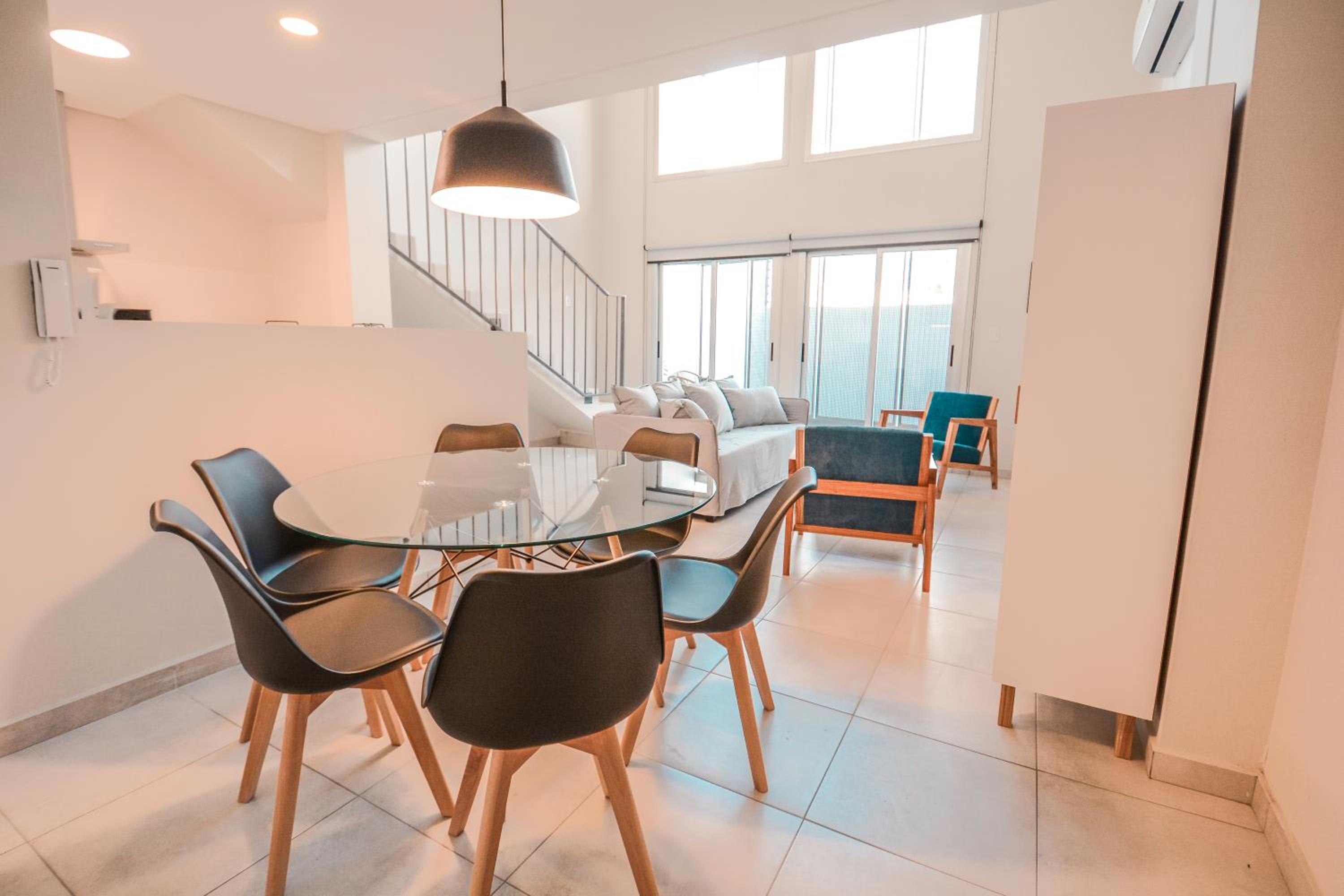4- Fantastico Duplex Centrico!