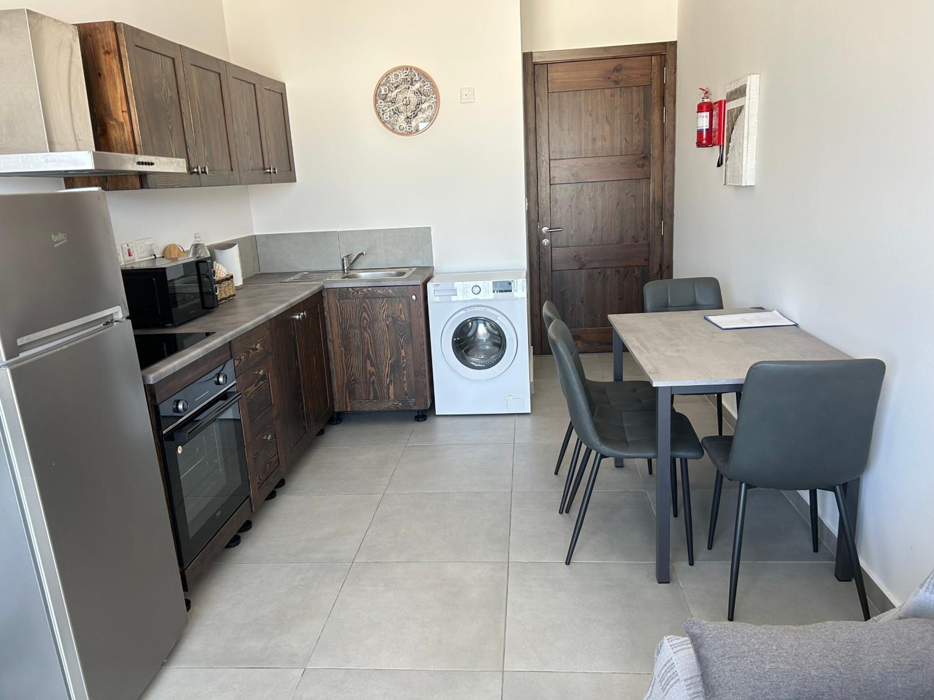 5B Luxury Apartment