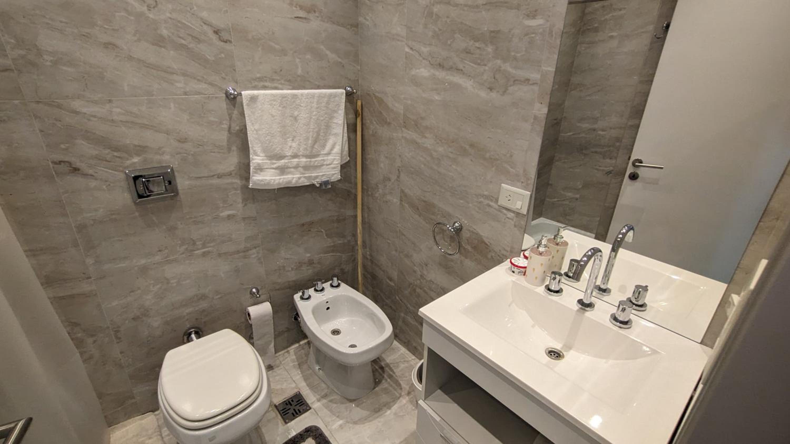 charlotte belgrano suite