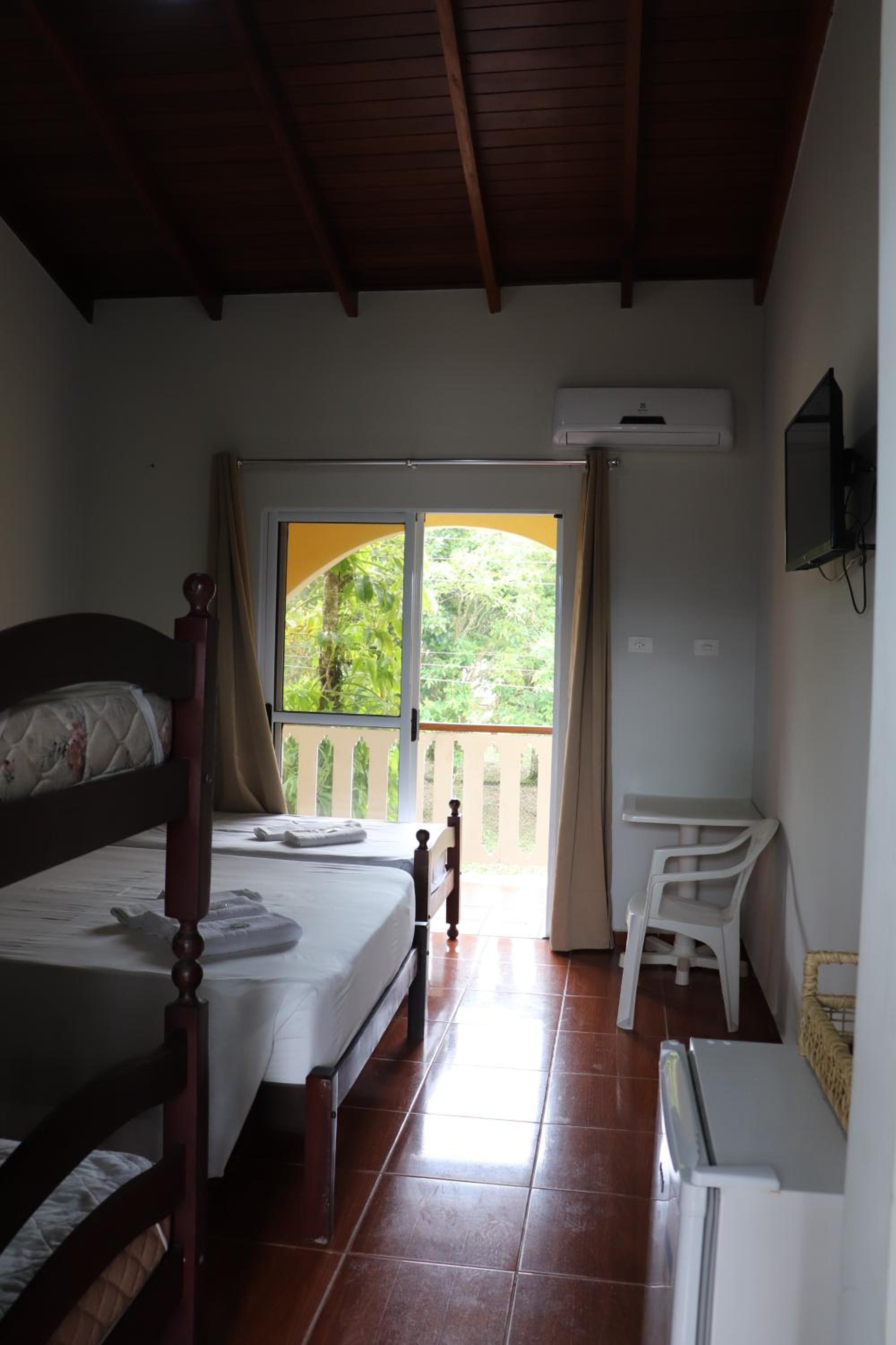 Camping Pousada Ilha do Mel - Frente ao Mar