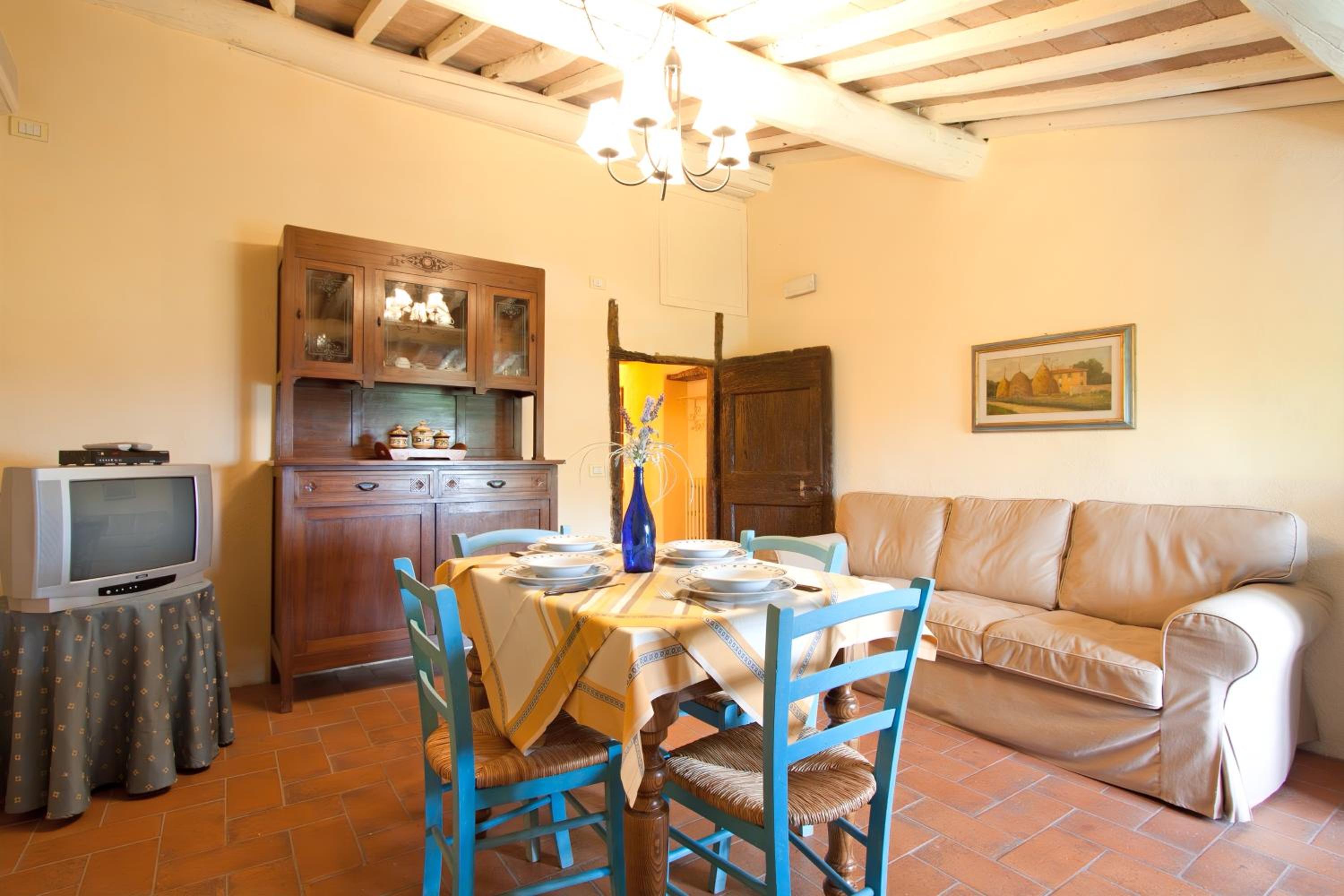 Antinori Pool apartament in Chianti
