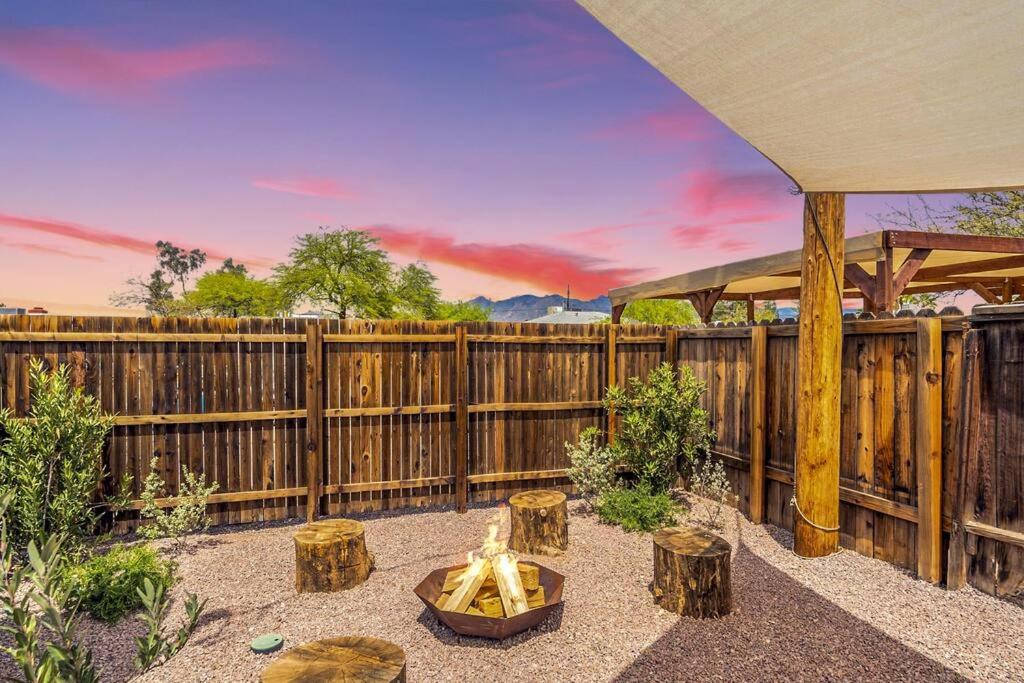 Casa Hermosa - Cute & Cozy 2BR 1BA Adobe w Firepit Near UA & UMC view 2