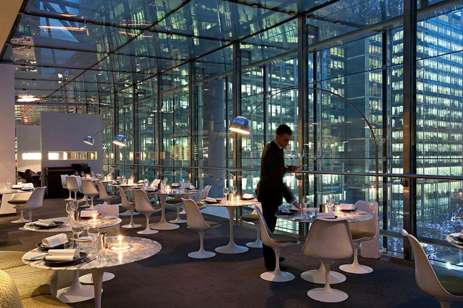 3Bed 2Bath Apartment with High Rise View London Canary Wharf