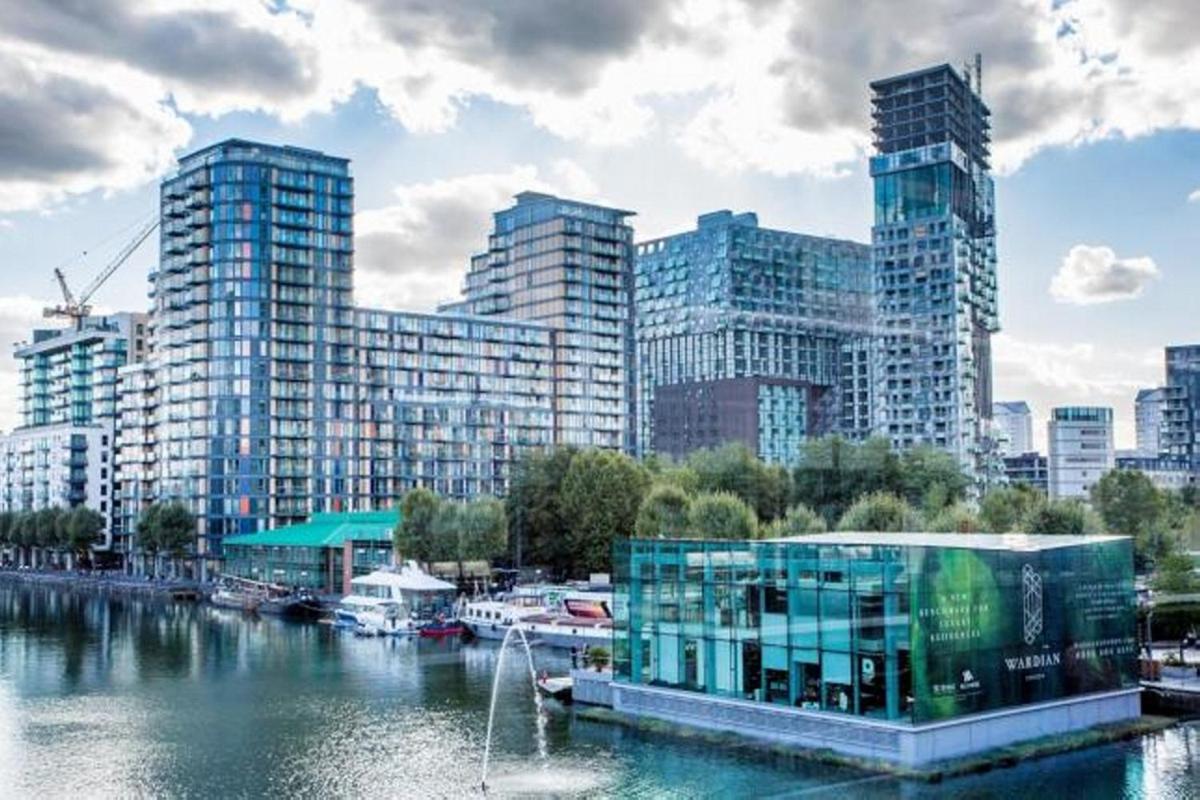 3Bed 2Bath Apartment with High Rise View London Canary Wharf